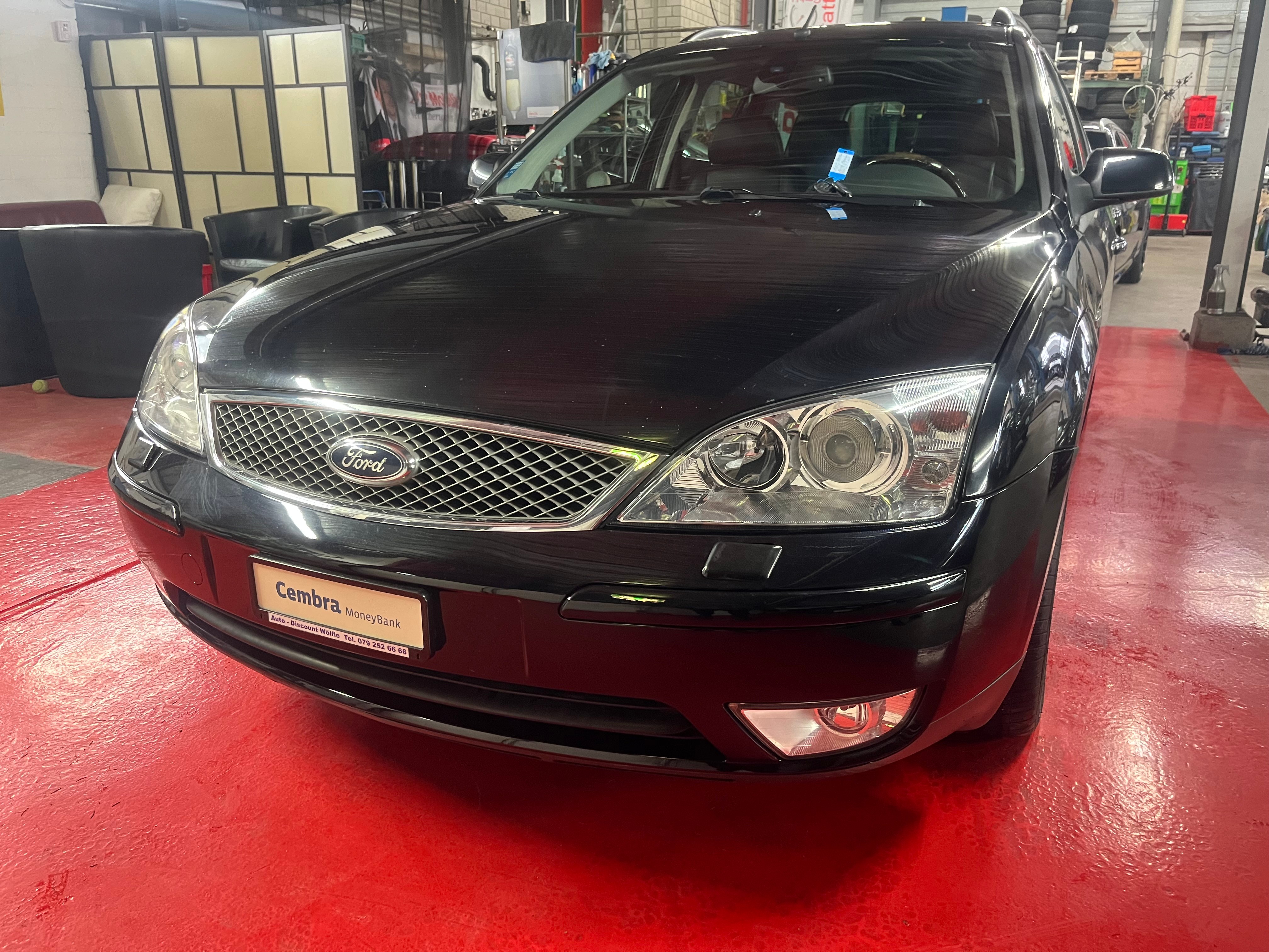 FORD Mondeo 2.5i V6 24V Ghia