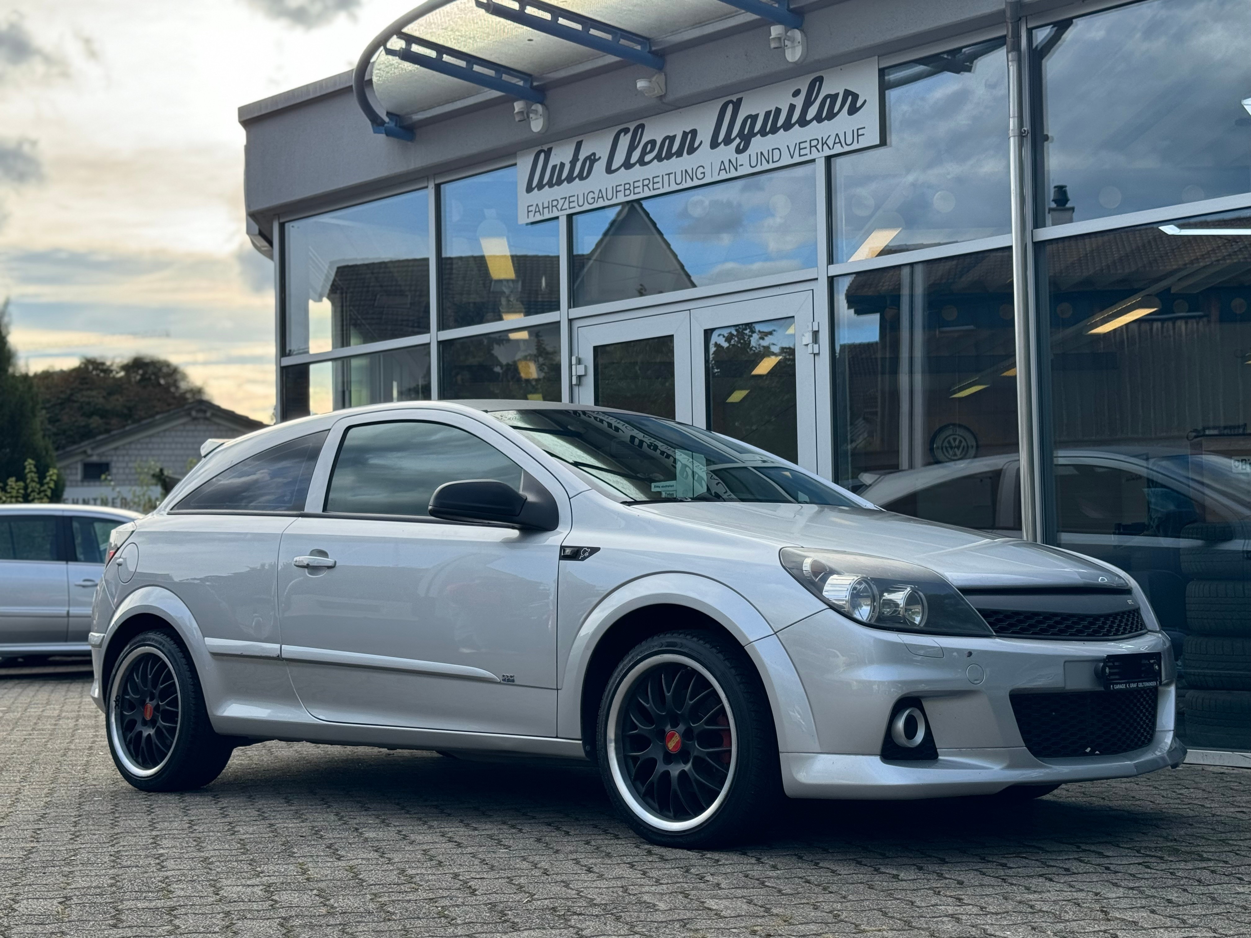 OPEL Astra GTC 1.8i 16V Edition