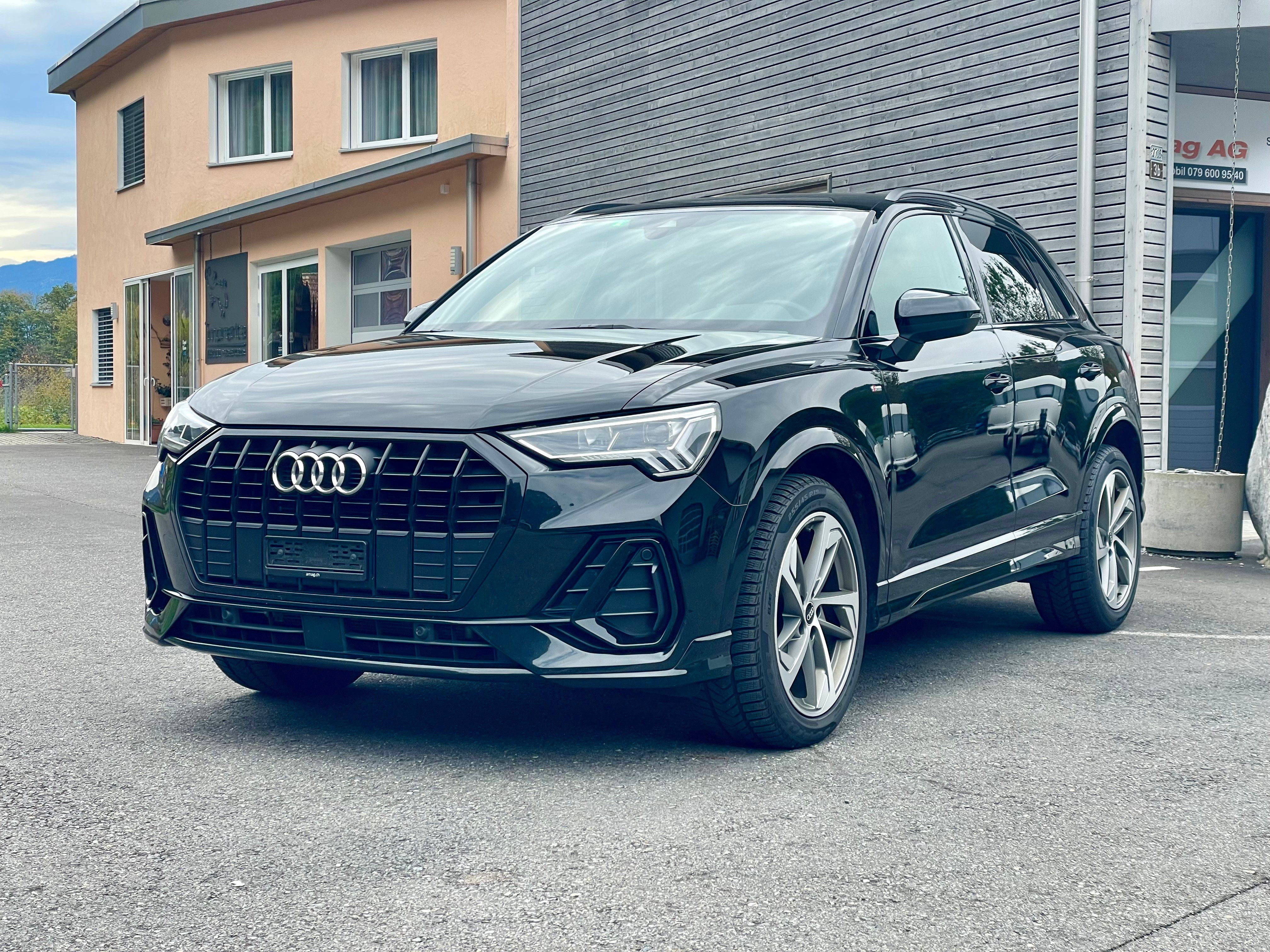 AUDI Q3 35 TFSI S line Attraction S-tronic