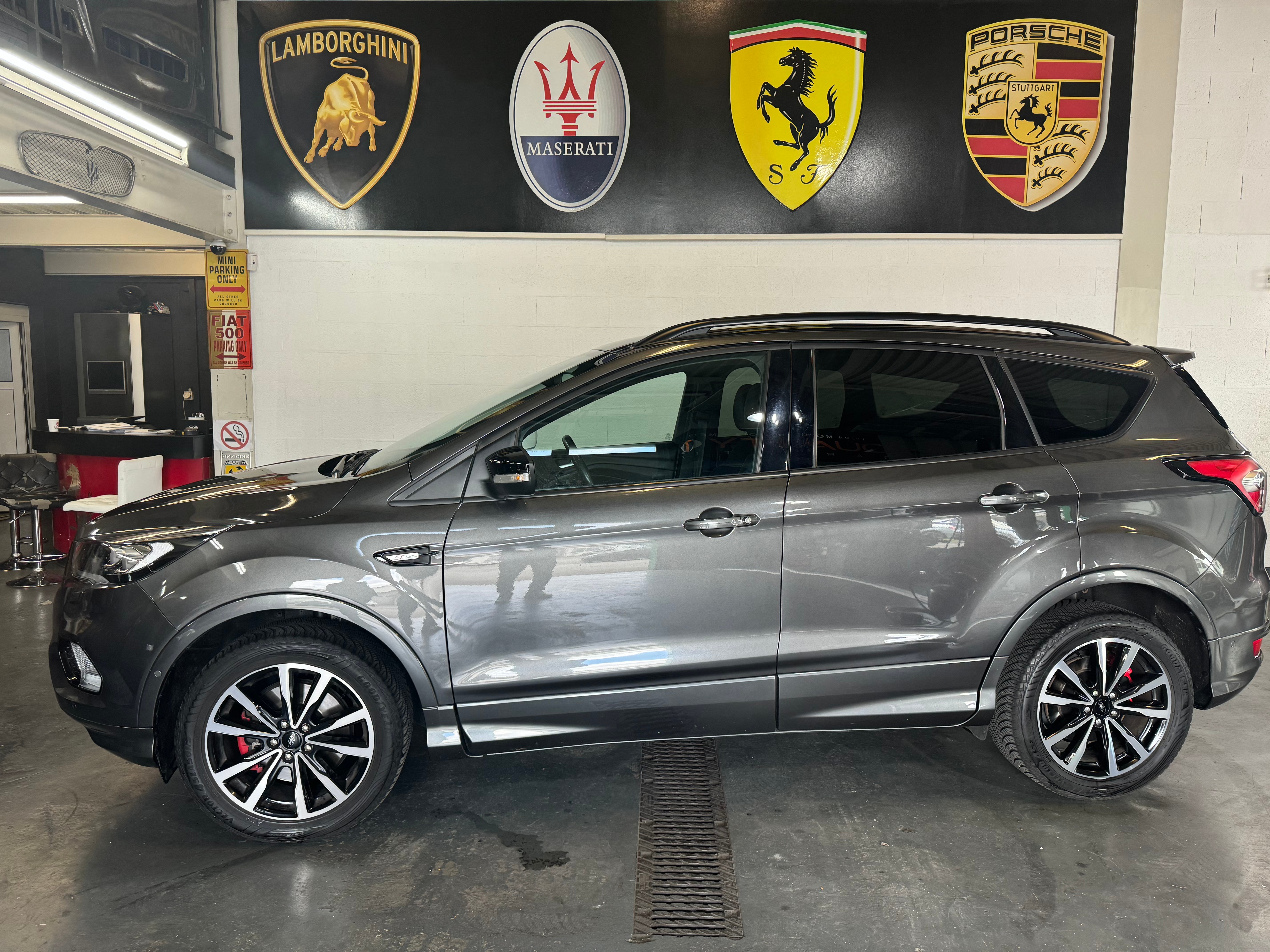 FORD Kuga 2.0 TDCi ST Line High 4WD PowerShift