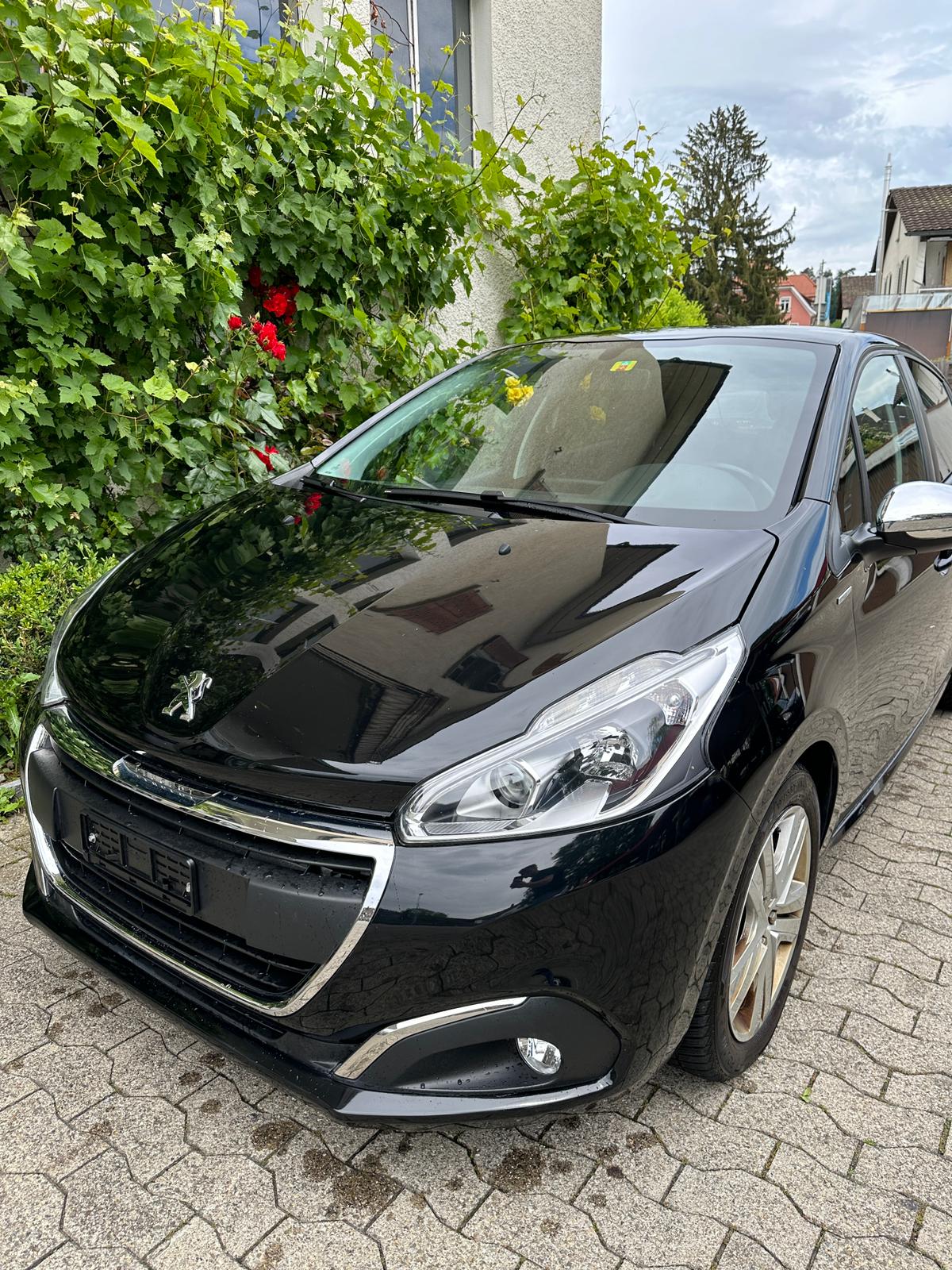 PEUGEOT 208 1.2 PureTech Active