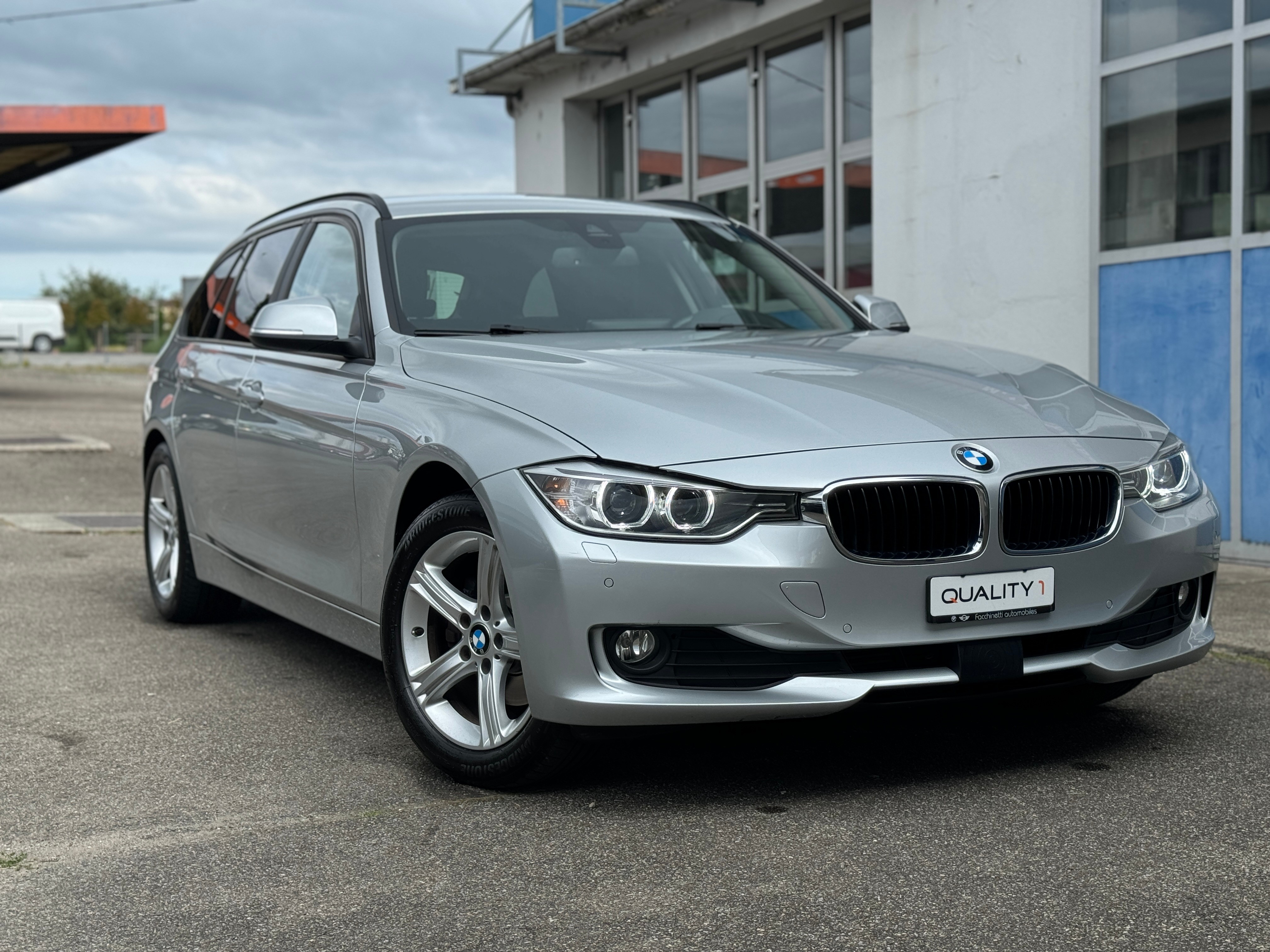 BMW 320d xDrive Touring Sport Line Steptronic