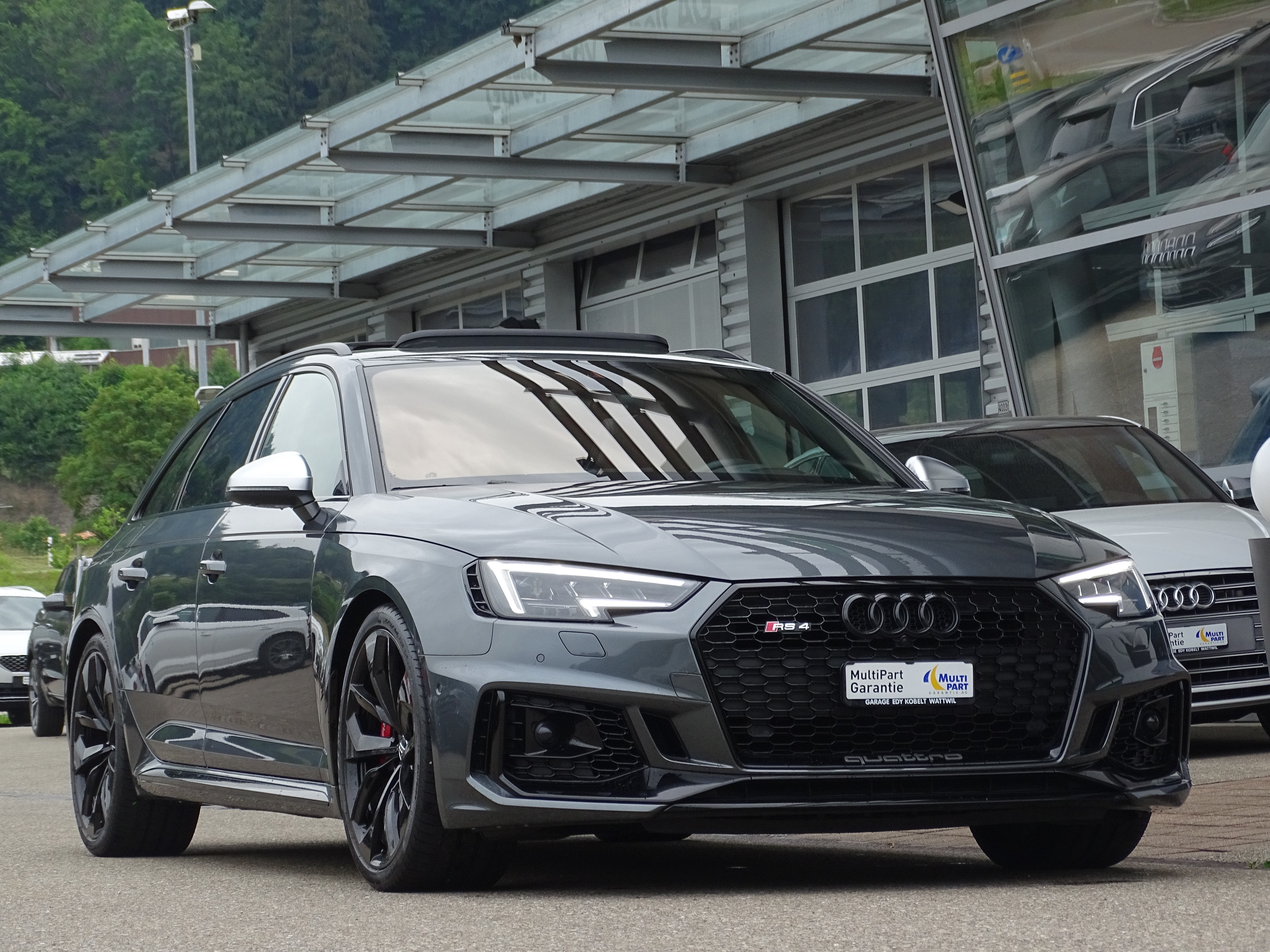 AUDI RS4 Avant 2.9 TFSI quattro tiptronic *CH-FZ*Panorama*