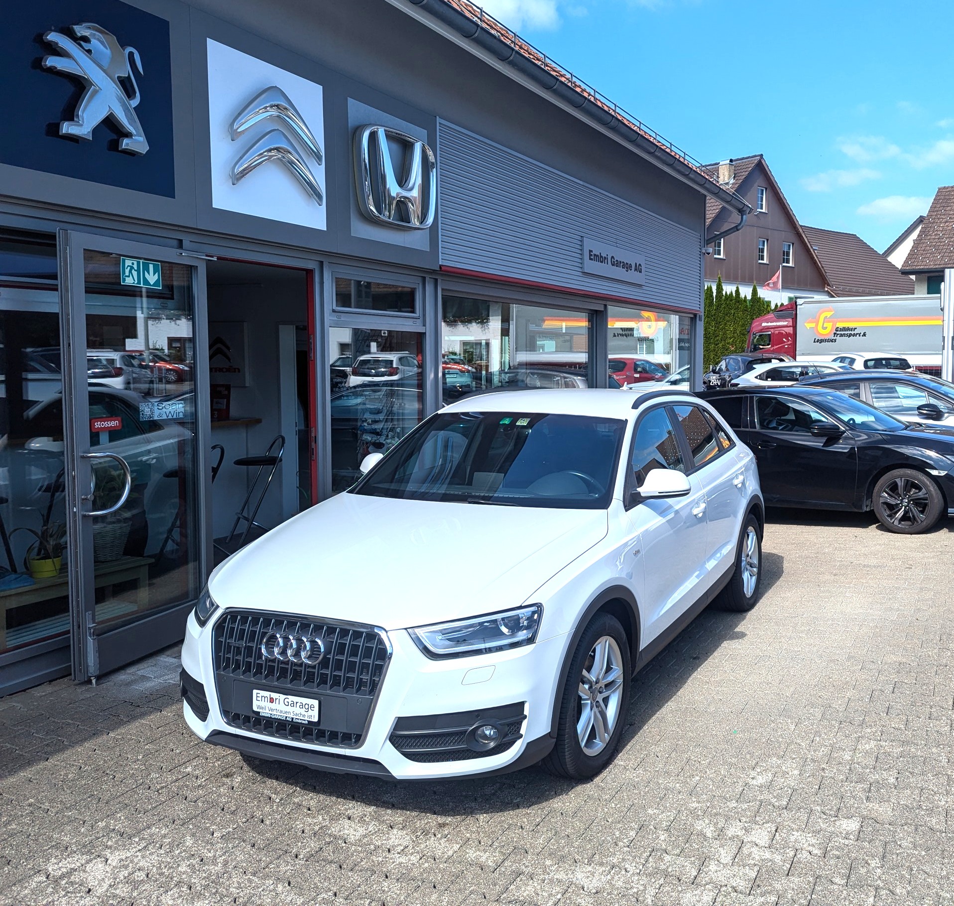 AUDI Q3 2.0 TFSI quattro S-tronic