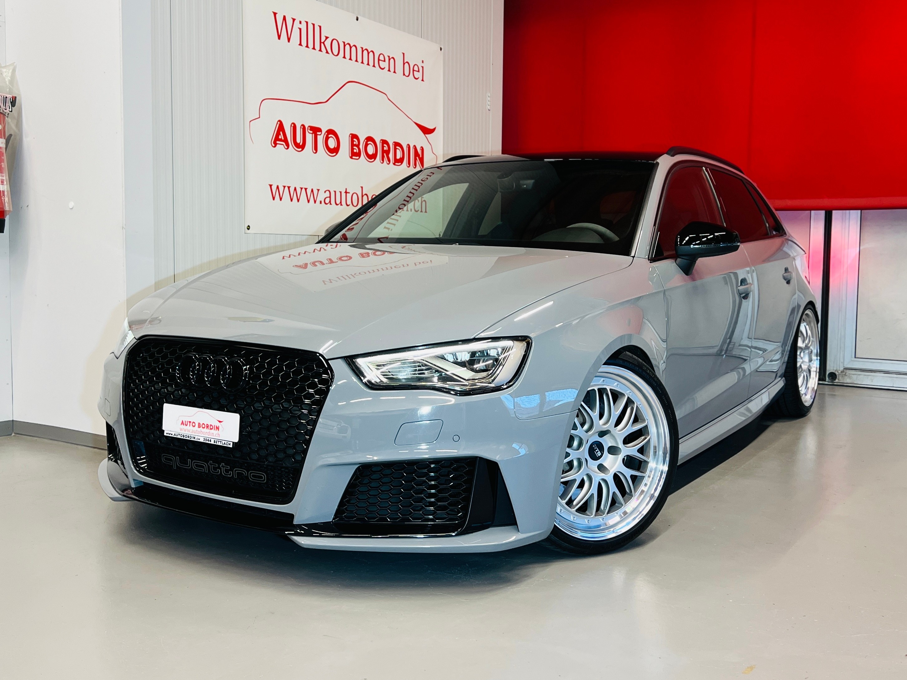 AUDI RS3 2.5 TSI quattro S-tronic „Nardograu“ APR Stage 1 425PS