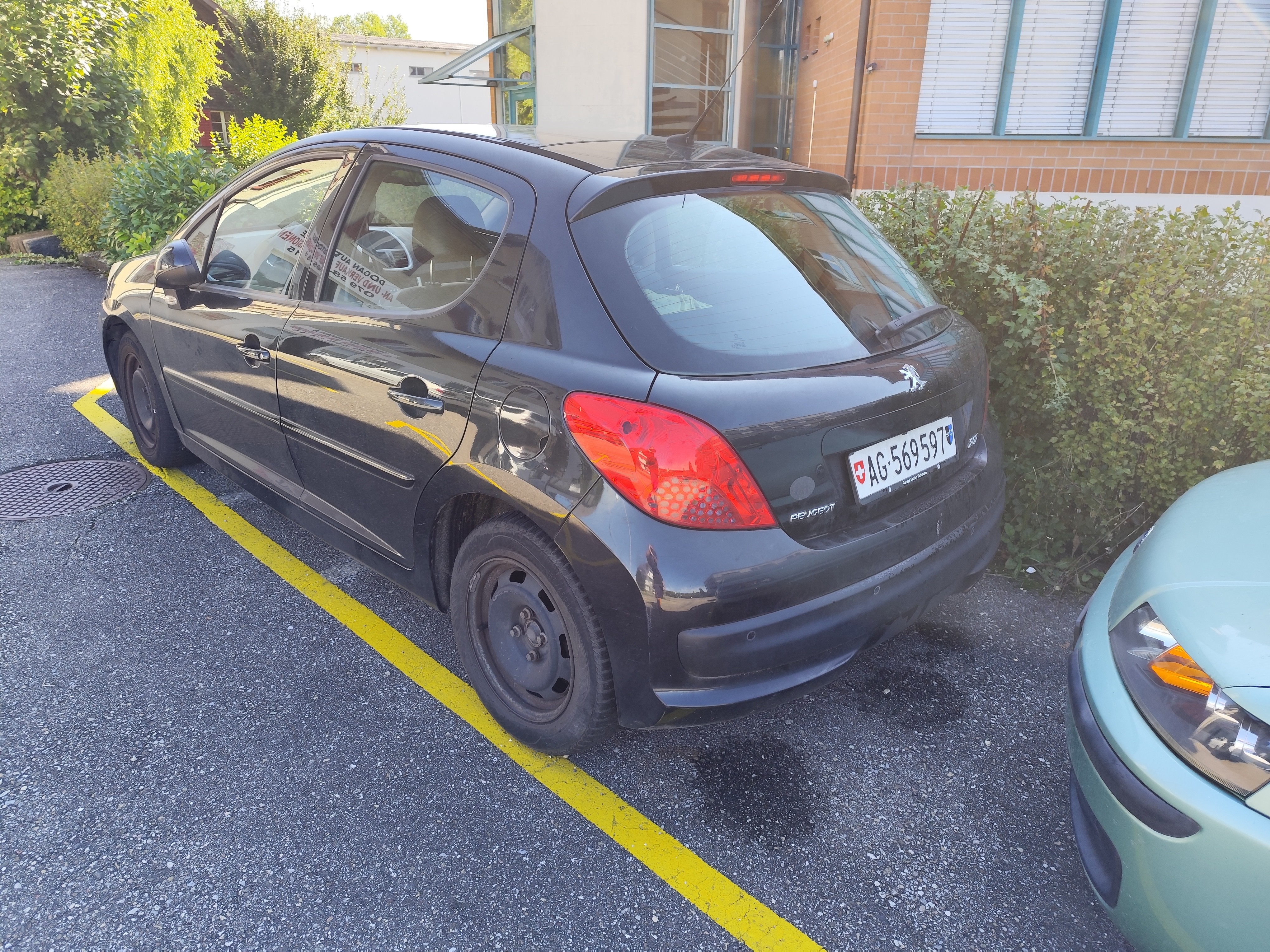 PEUGEOT 207 1.6 16V Black&Silver Automatic