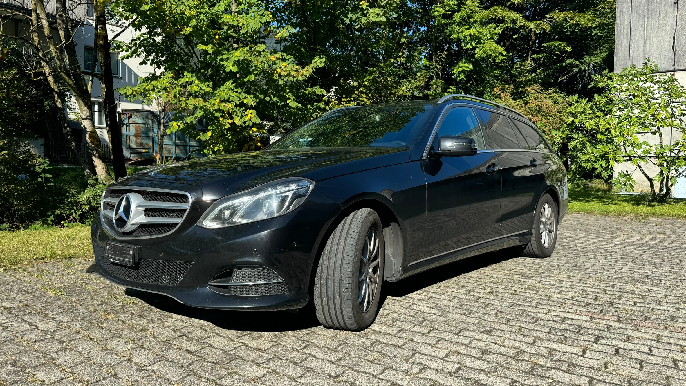 MERCEDES-BENZ E 220 BlueTEC 9G-Tronic