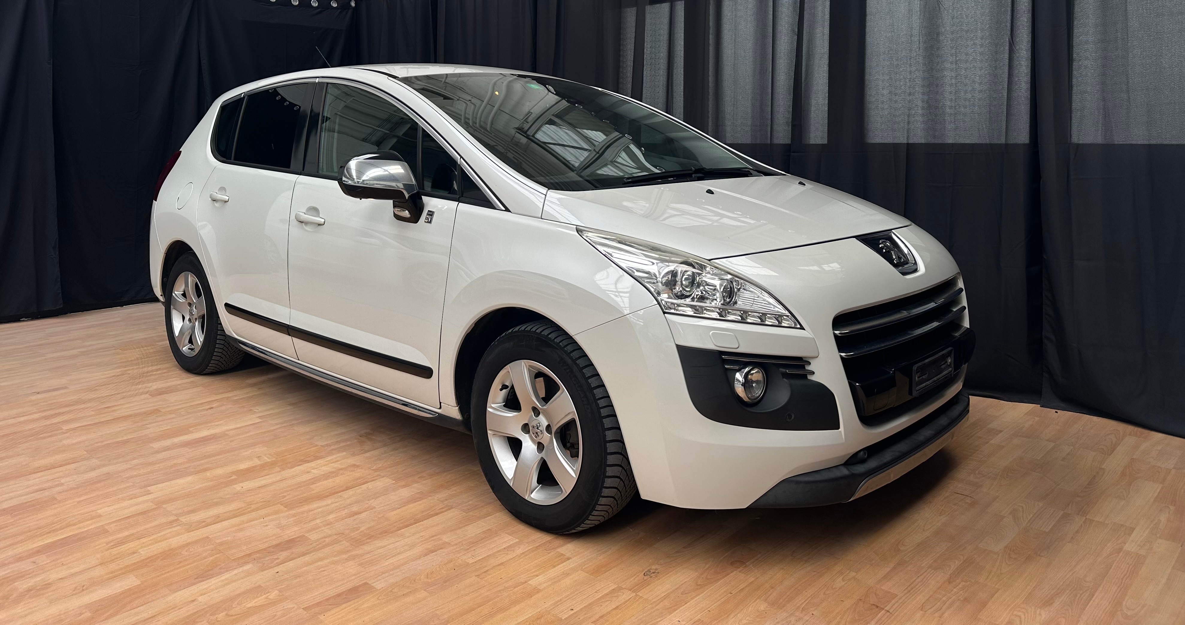 PEUGEOT 3008 HYbrid4 2.0 HDI EGS6