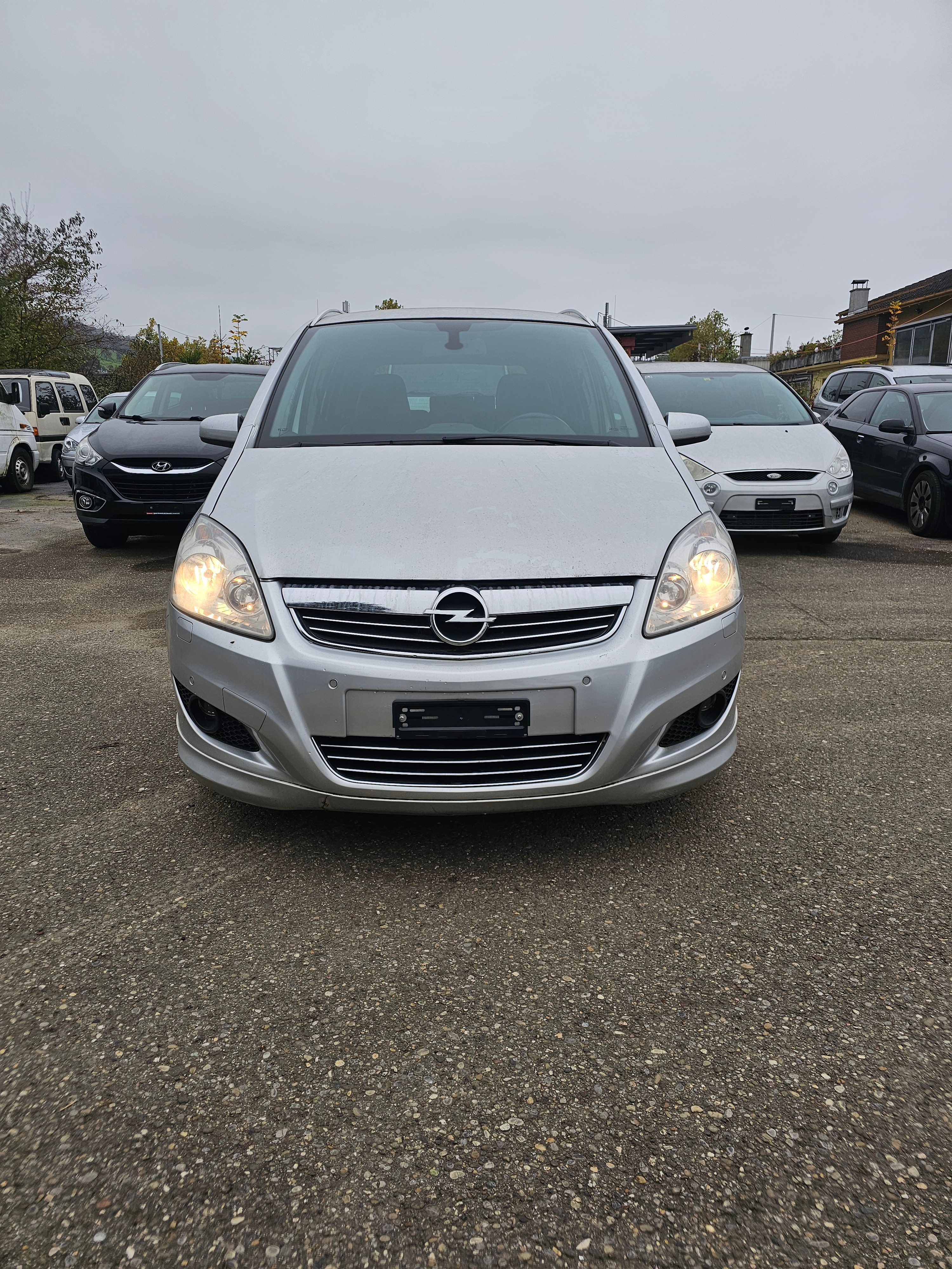 OPEL Zafira 2.2i 16V Sport Automatic