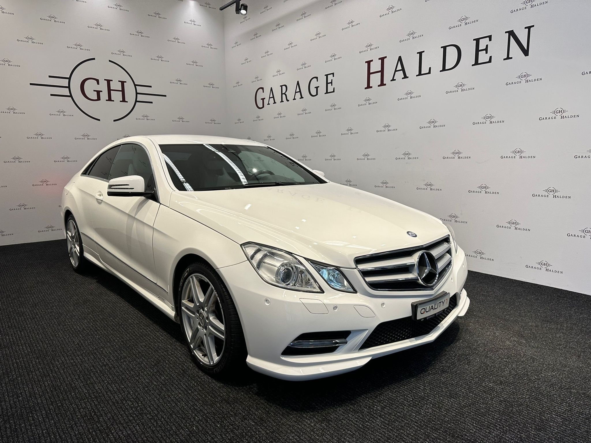 MERCEDES-BENZ E 250 CDI BlueEfficiency 7G-Tronic