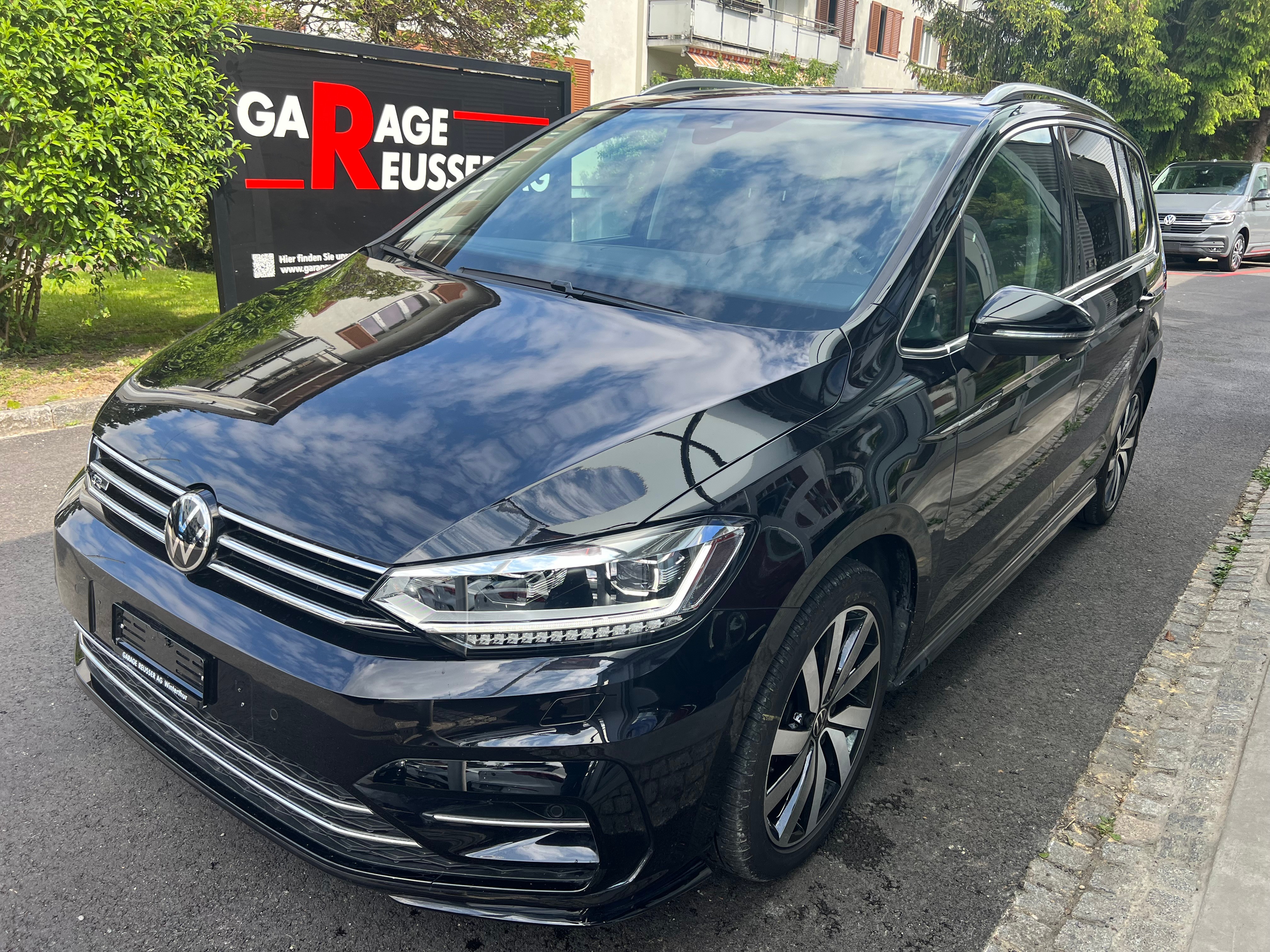 VW TOURAN 1.5 TSI EVO R-LINE HIGHLINE DSG ***TOP AUSSTATTUNG***