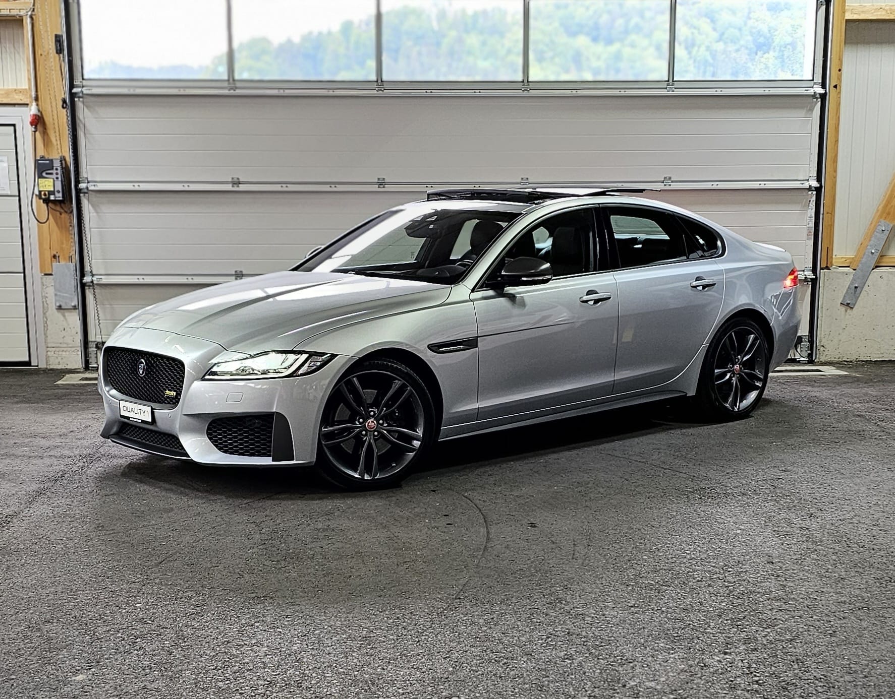 JAGUAR XF 30t 300 R-Sport AWD *CH Fahrzeug*