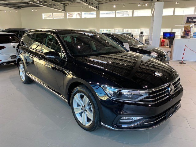 VW Passat 2.0 TDI BMT Elegance 4Motion DSG