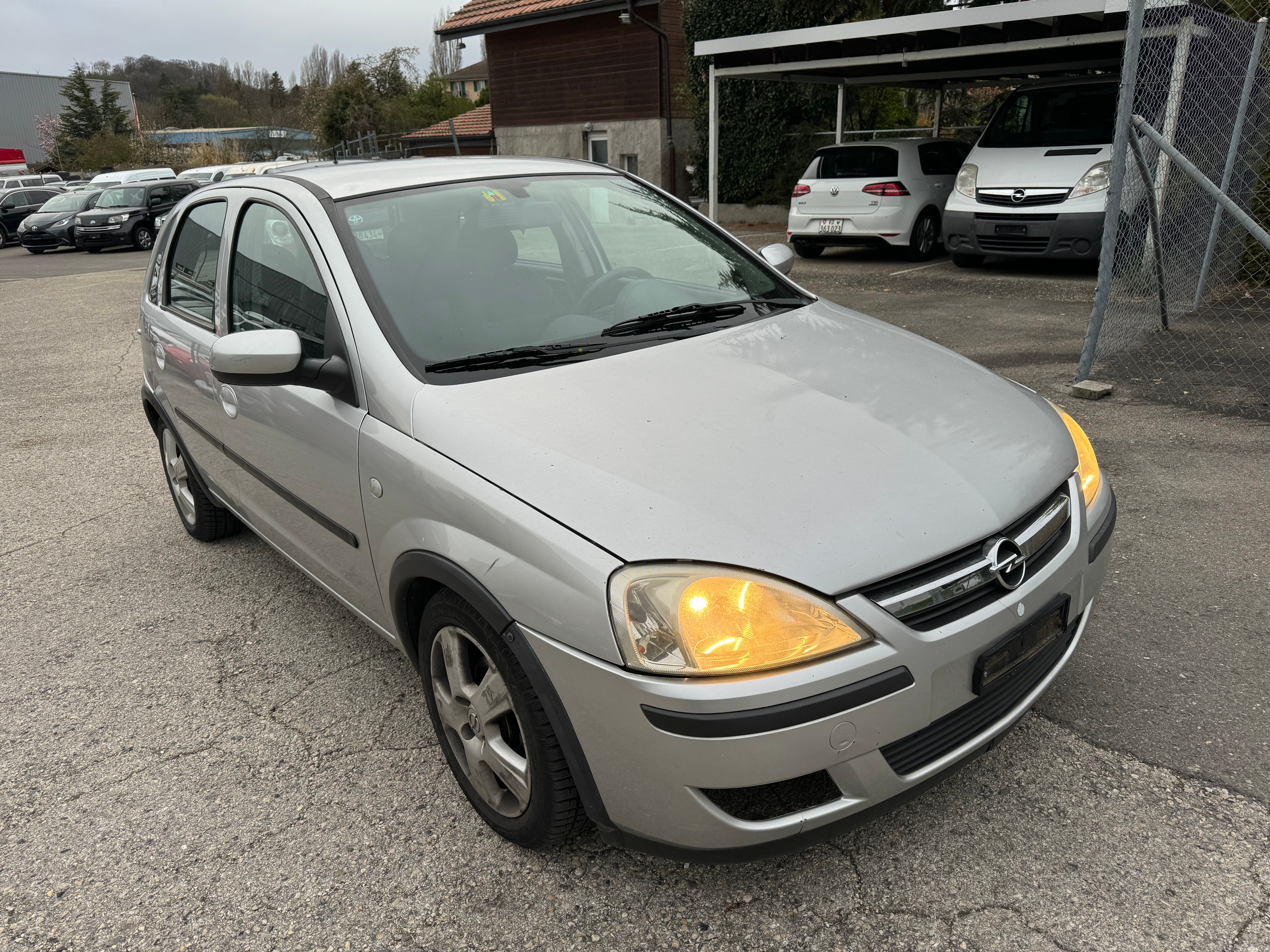 OPEL Corsa 1.2 16V Linea Fresca