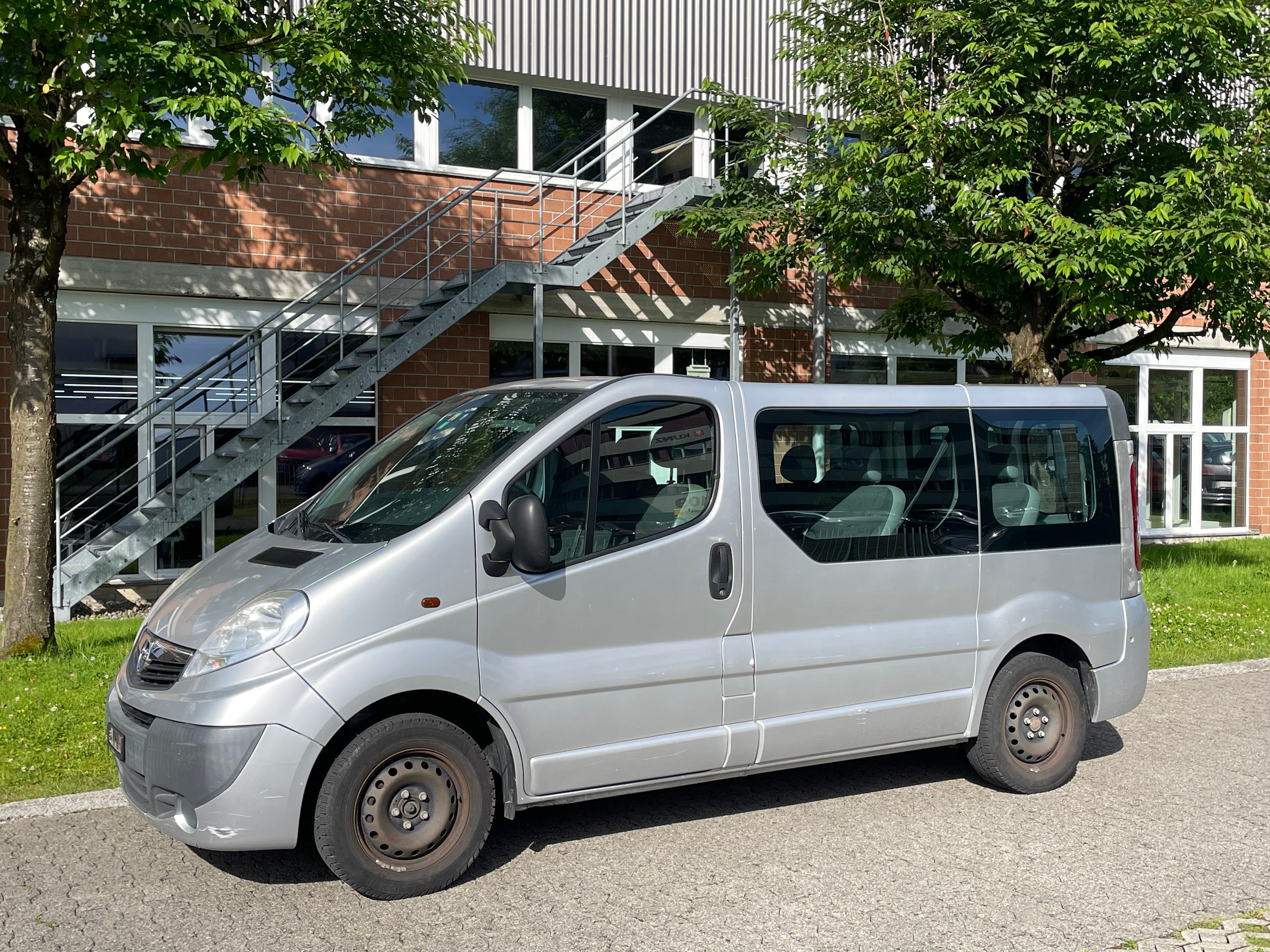 OPEL Opel Vivaro 2.0 Diesel 9 Plätze