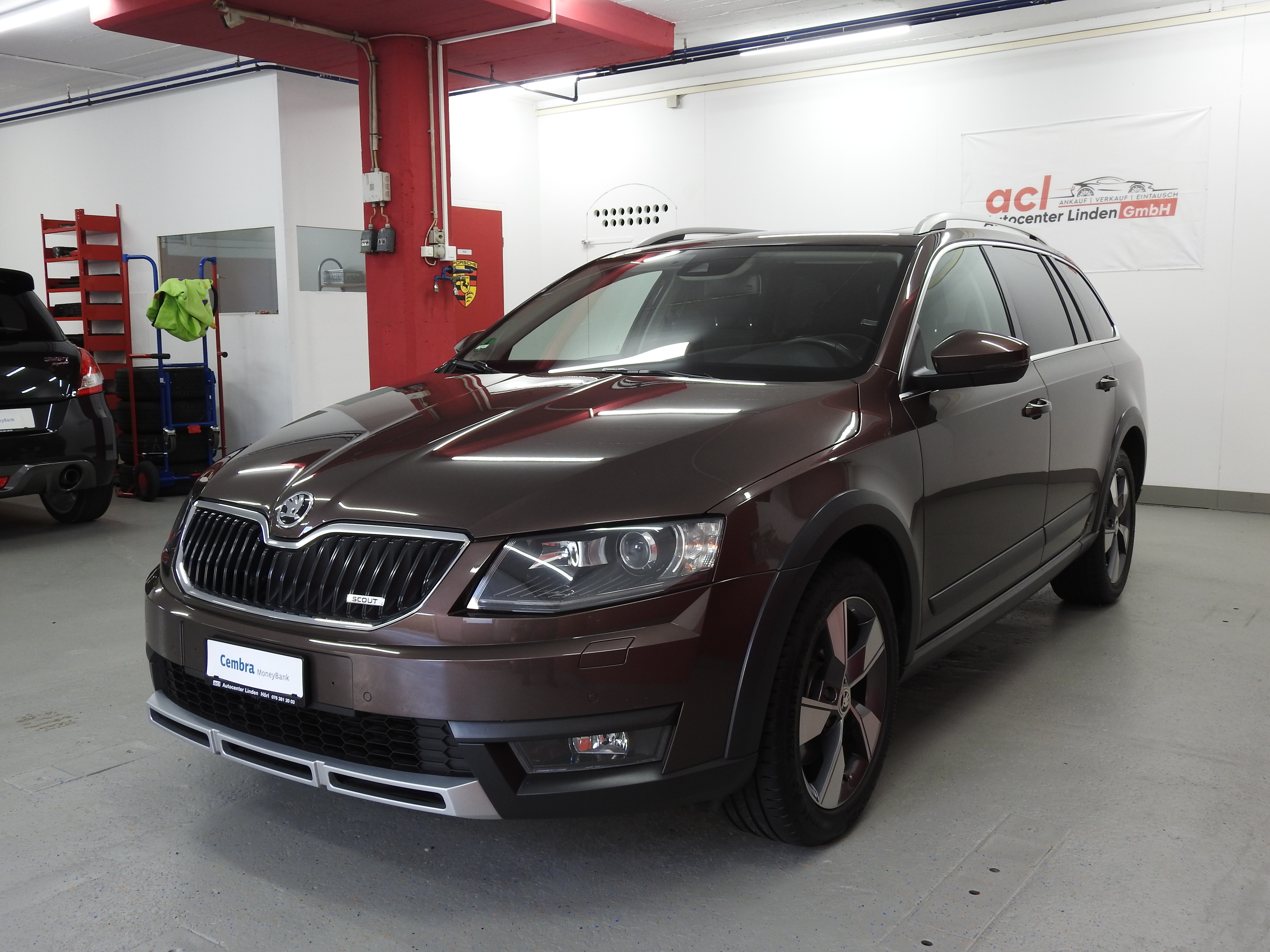 SKODA Octavia Combi 1.8 TSI Scout 4x4 DSG, frisch ab MFK, Servicgepflegt, 8 fach bereift, Garntie uvm.