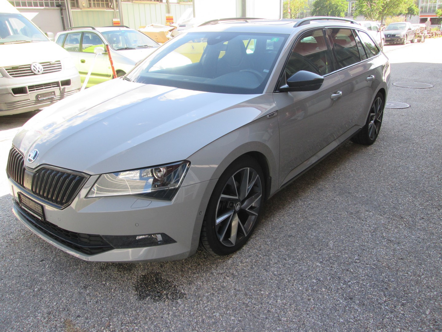 SKODA Superb Combi 2.0 TDi SportLine+ 4x4 DSG