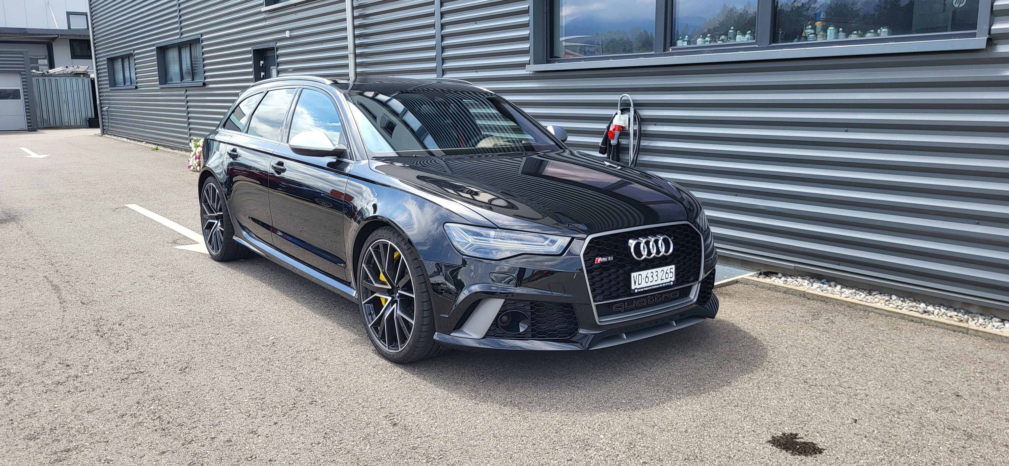 AUDI RS6 Avant 4.0 TFSI V8 performance quattro