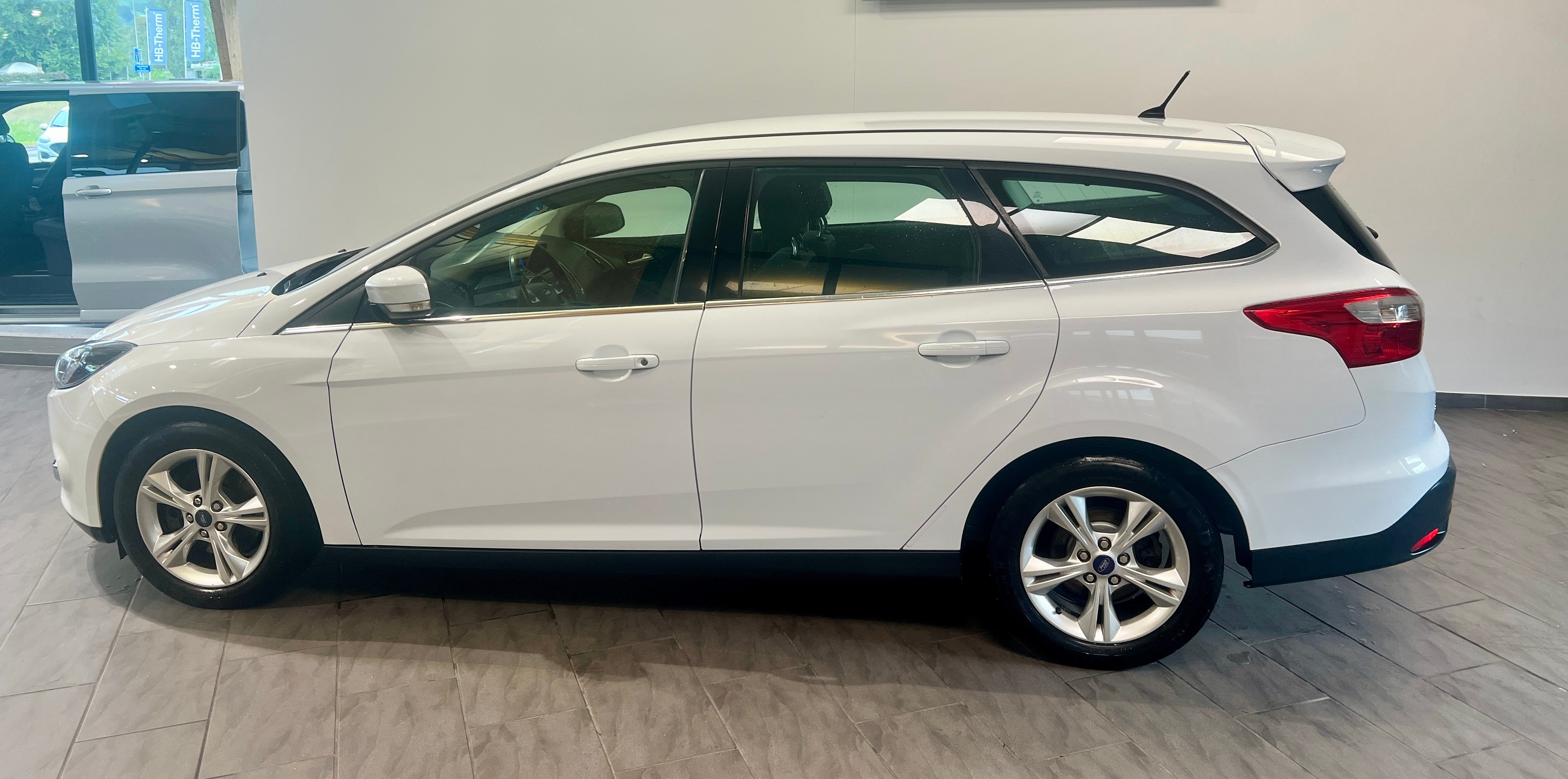 FORD Focus 2.0 TDCi Titanium PowerShift