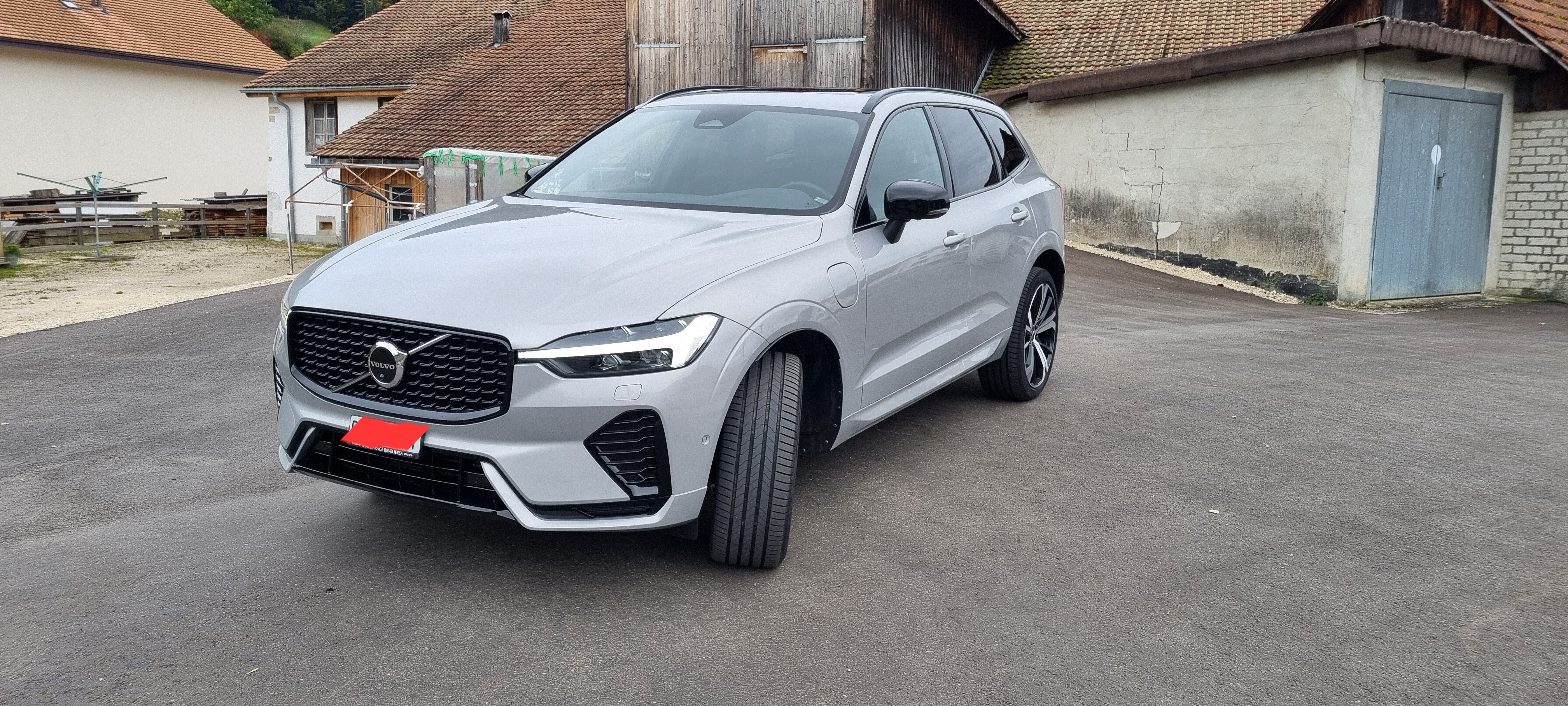 VOLVO XC60 T6 eAWD R-Design Expression Geartronic