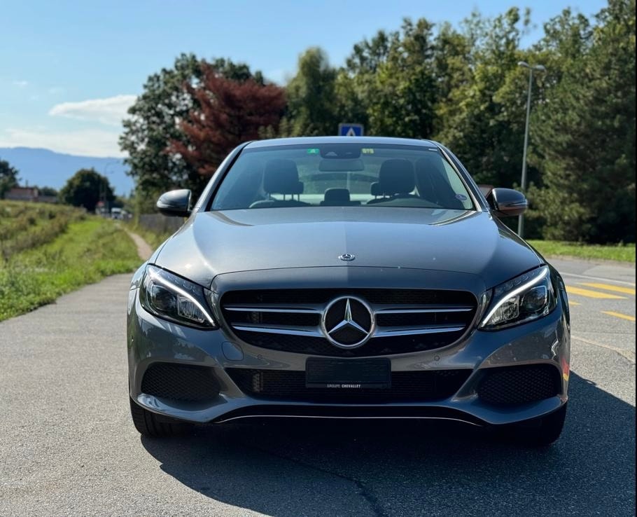 MERCEDES-BENZ C 200 AMG Line 4Matic 9G-Tronic