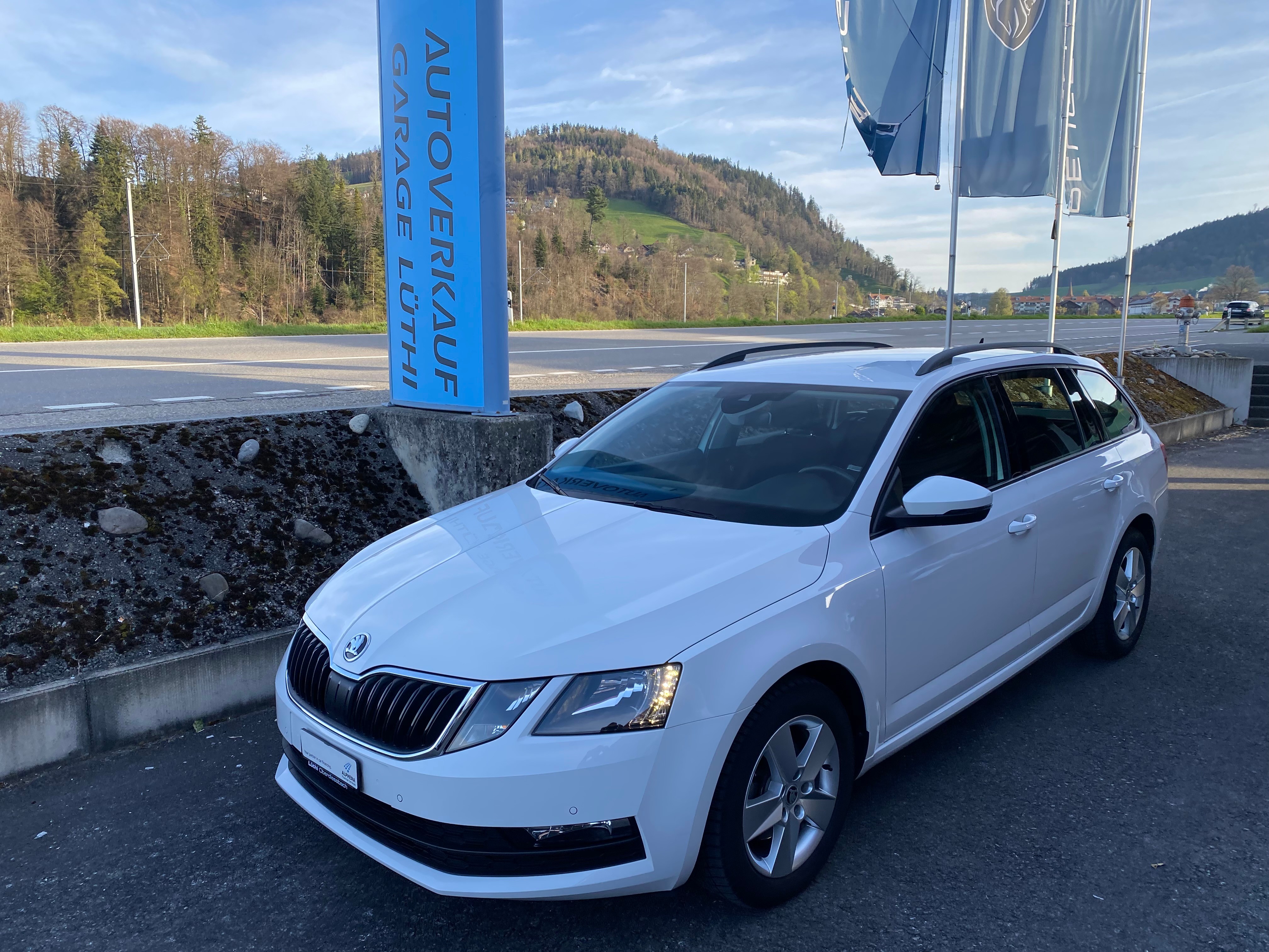 SKODA Octavia Combi 2.0 TDI Ambition DSG