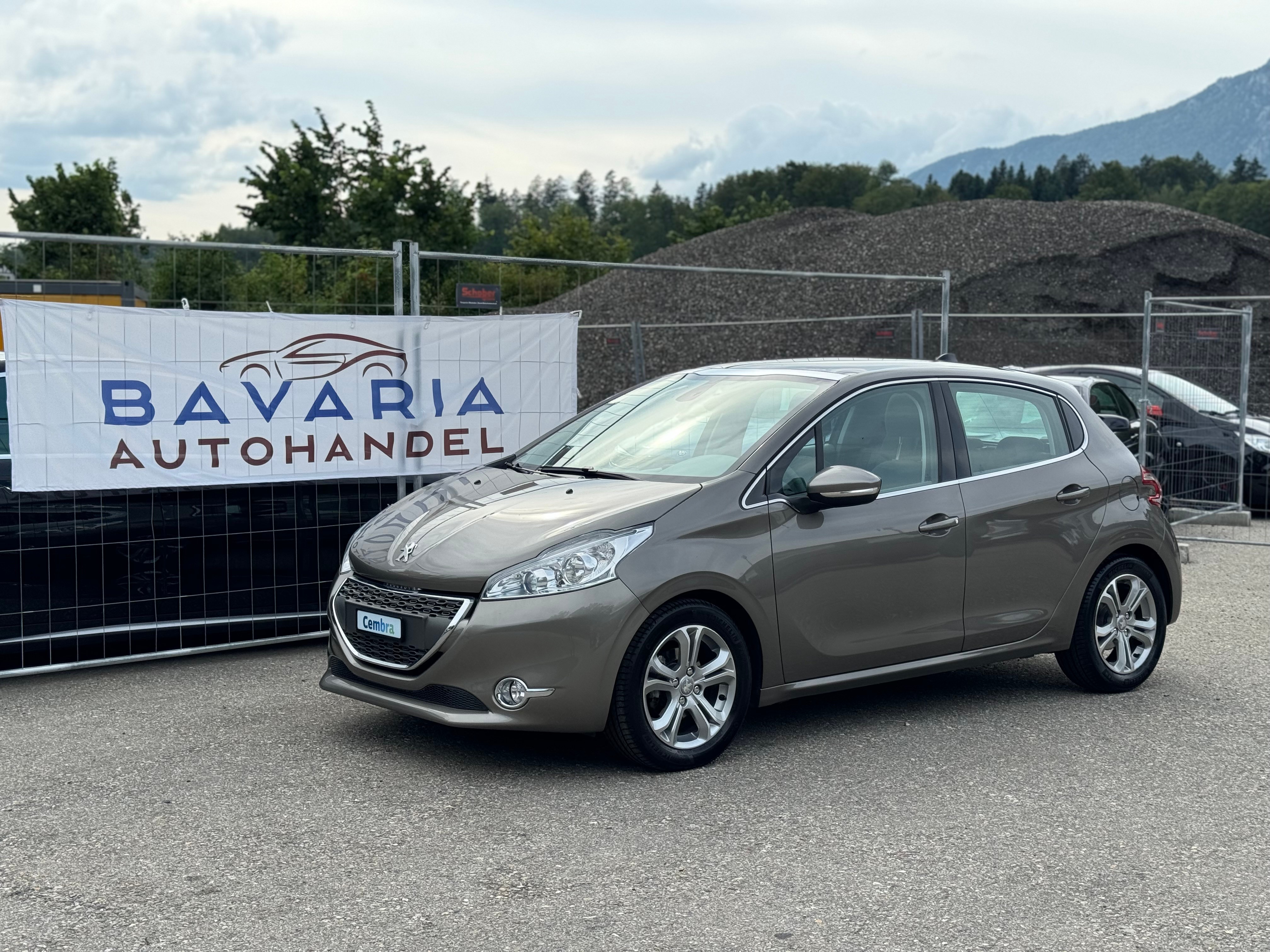 PEUGEOT 208 1.6 VTI Allure Automatik