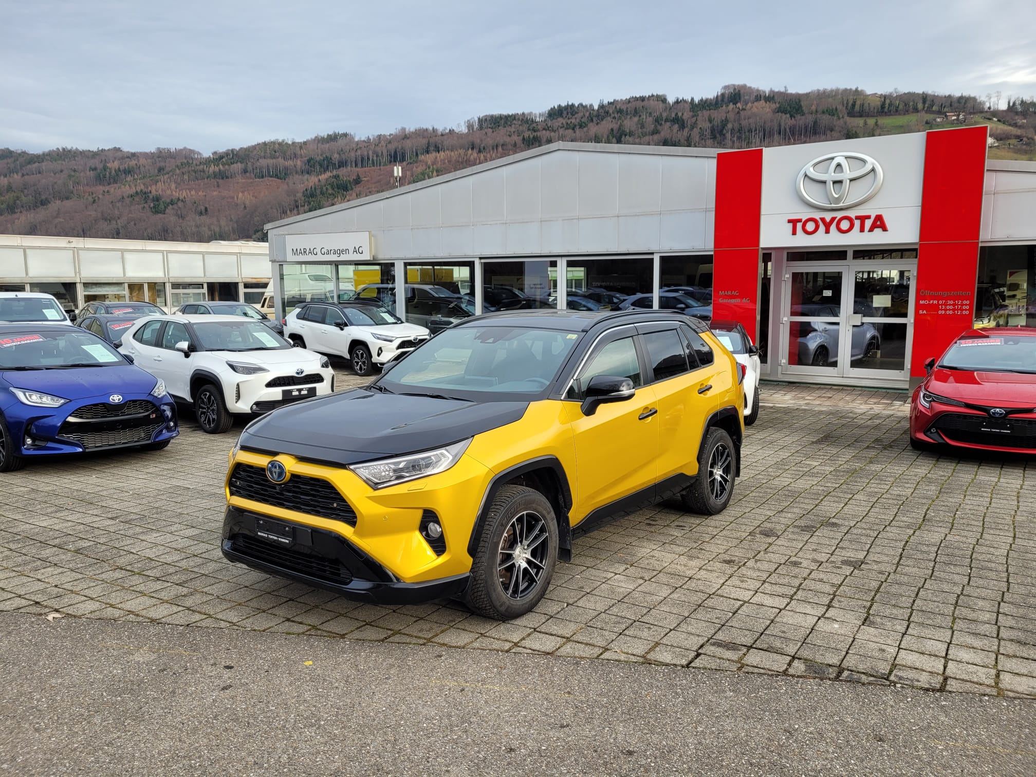 TOYOTA RAV-4 2.5 HSD Style e-CVT 4WD