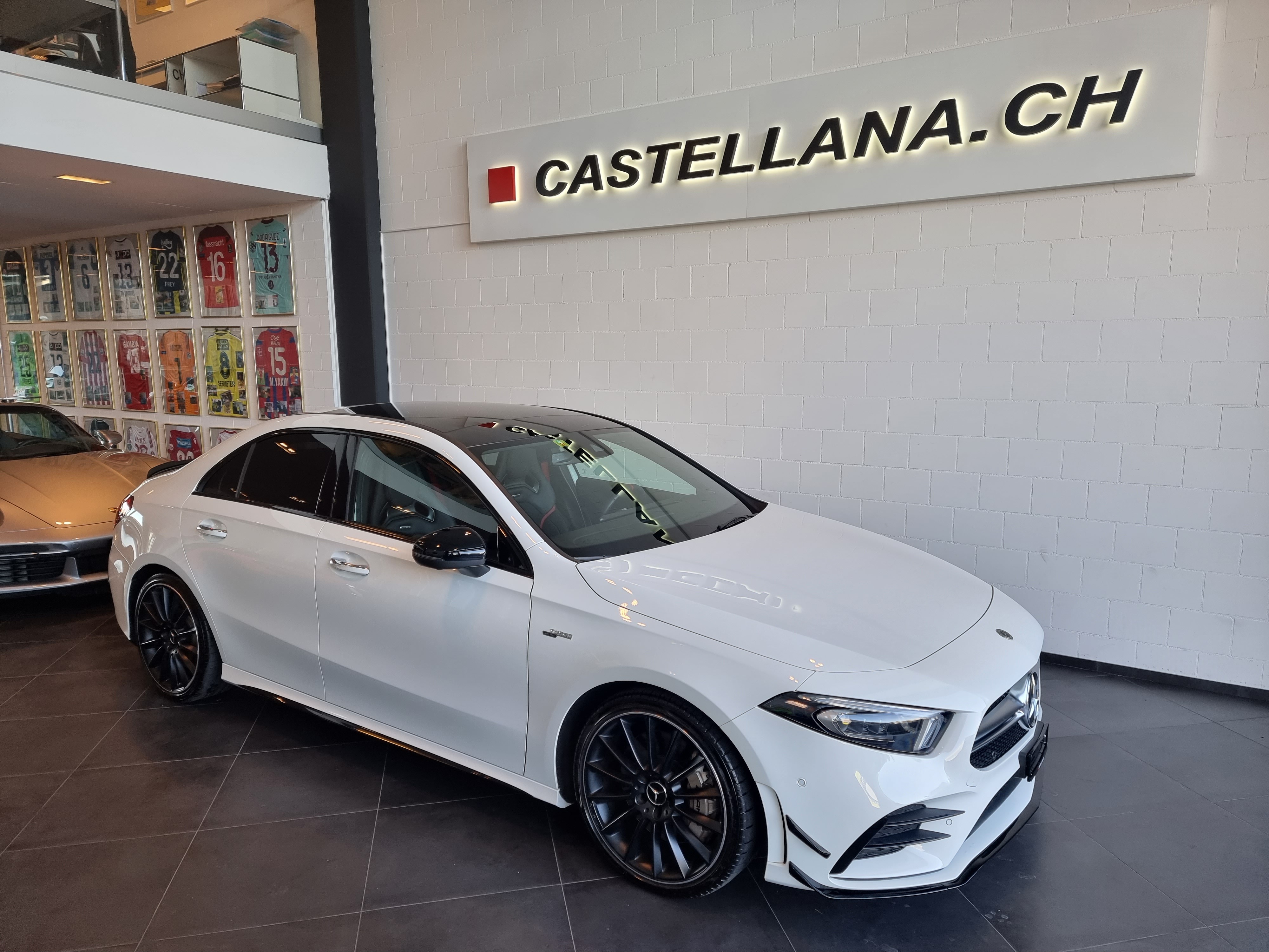 MERCEDES-BENZ A 35 AMG 4Matic