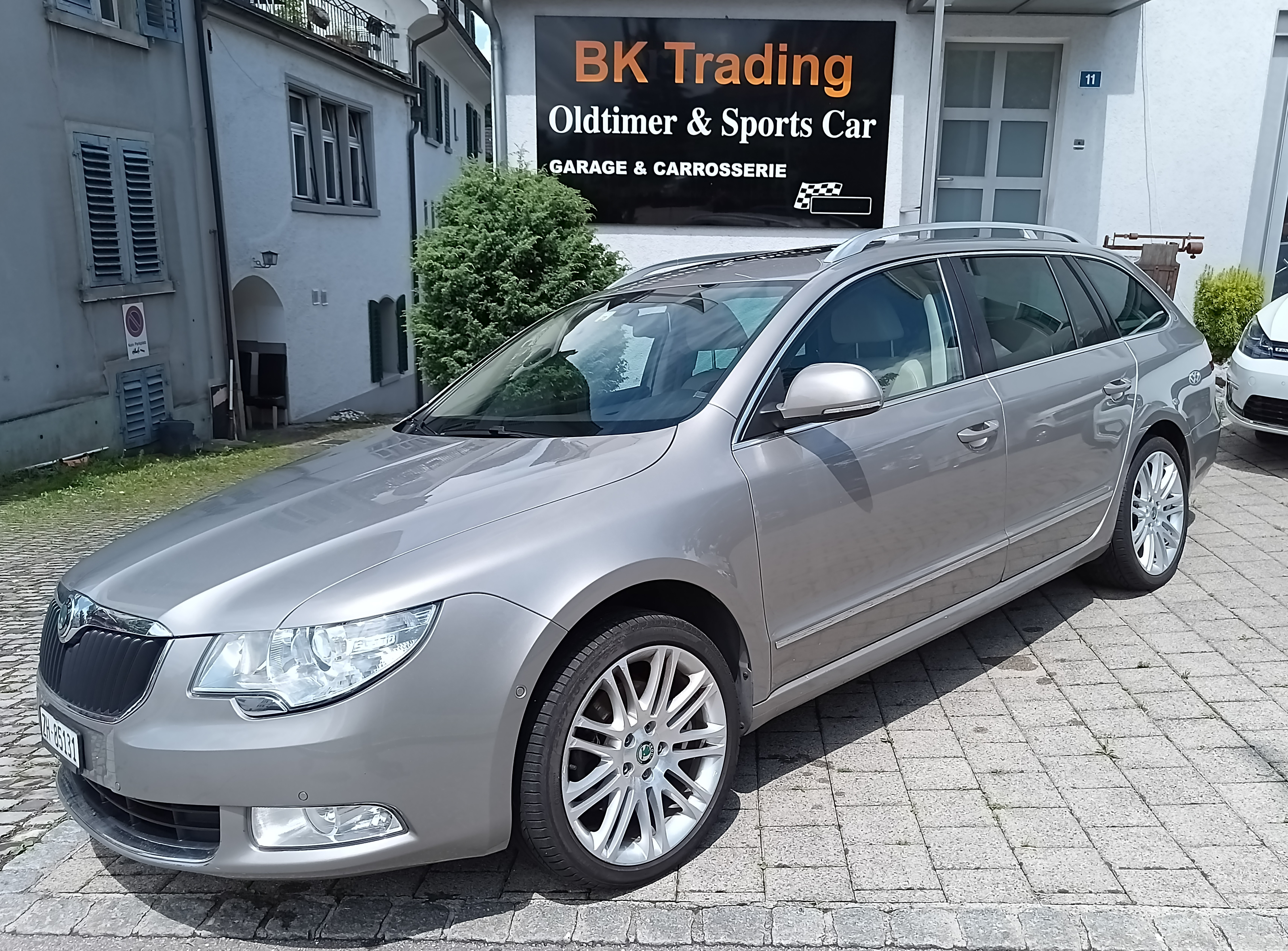 SKODA Superb Combi 2.0 TDi Laurin & Klement 4x4 DSG