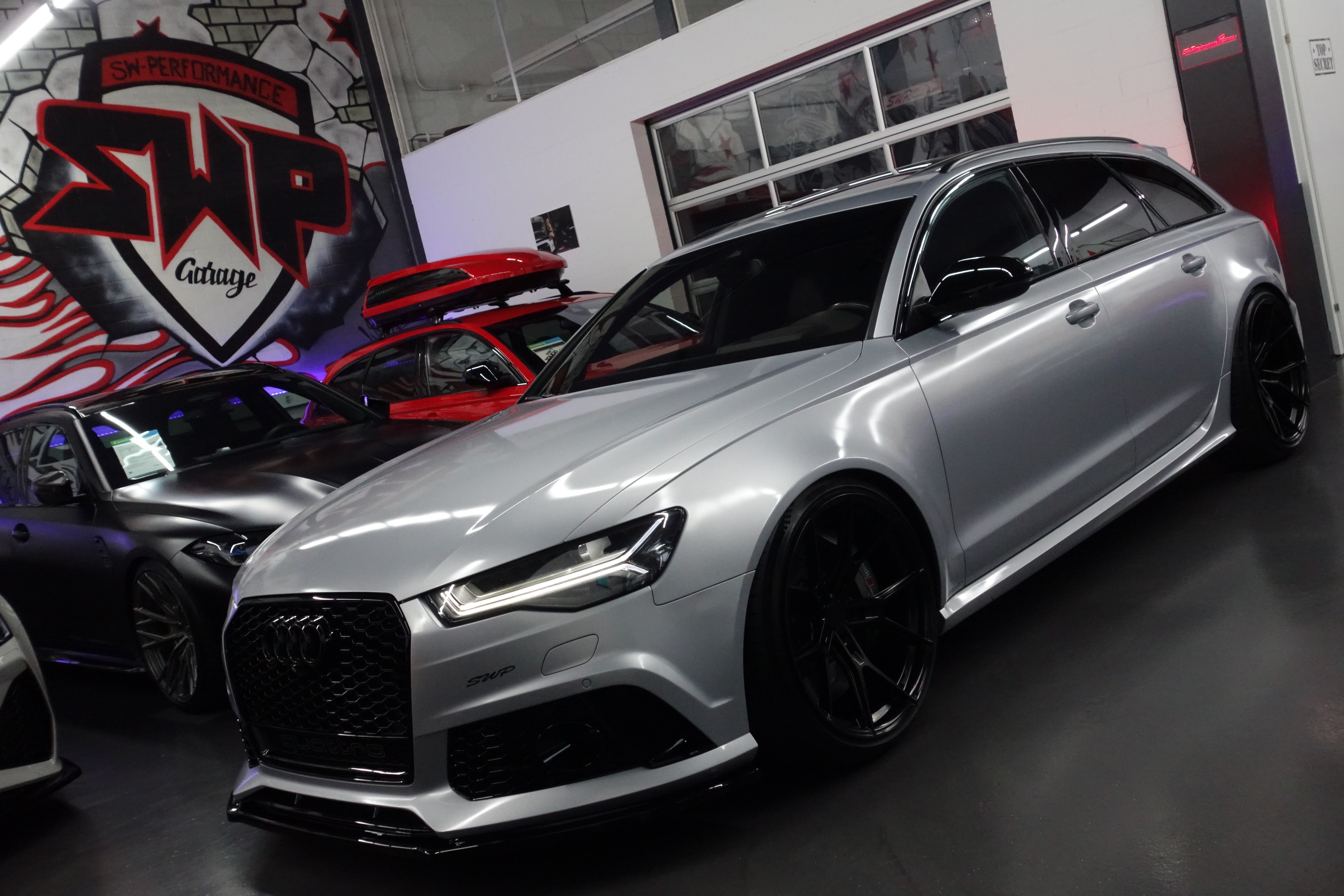 AUDI RS6 AVANT 4.0 TFSI V8 PERFORMANCE QUATTRO EXCLUSIVE SILVER MATT.