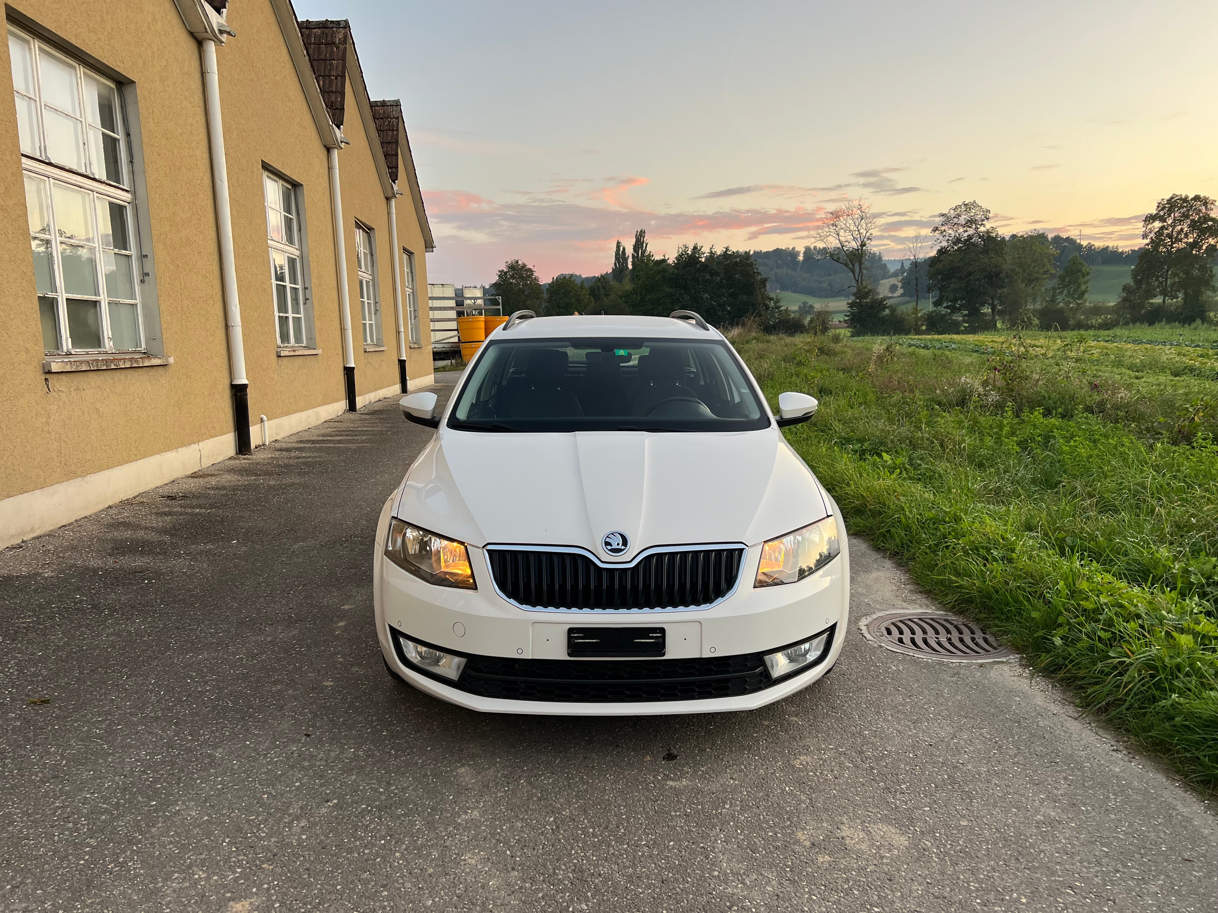 SKODA Octavia Combi 1.6 TDI Style DSG