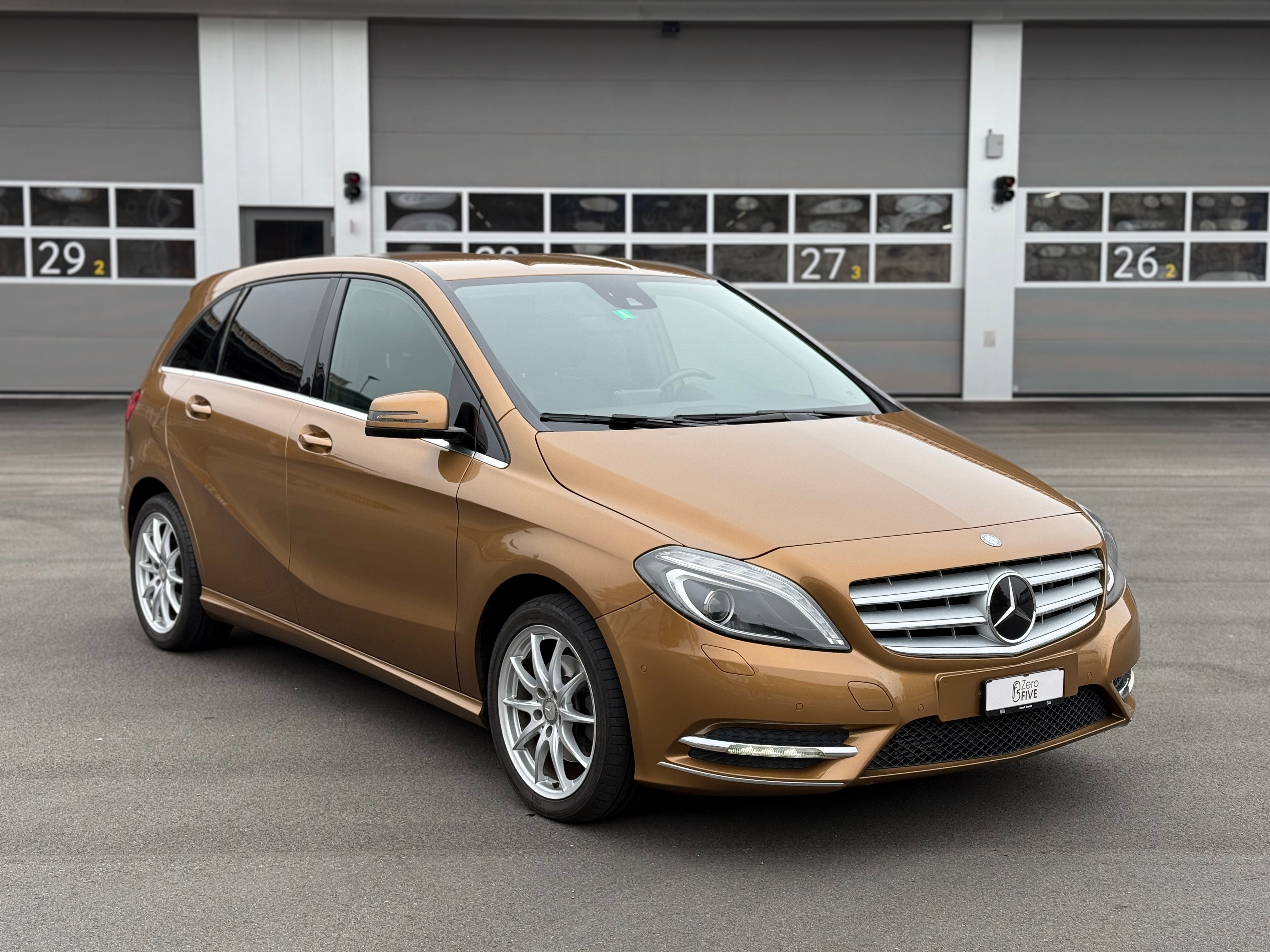 MERCEDES-BENZ B 200 7G-DCT