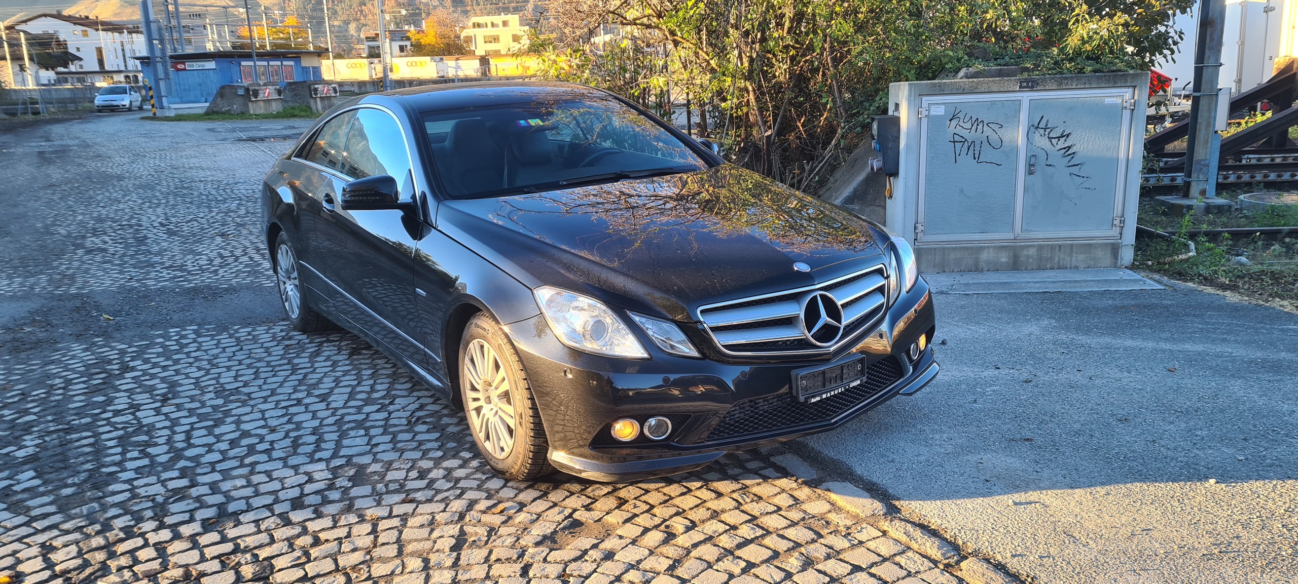 MERCEDES-BENZ E 200 CGI BlueEfficiency Automatic