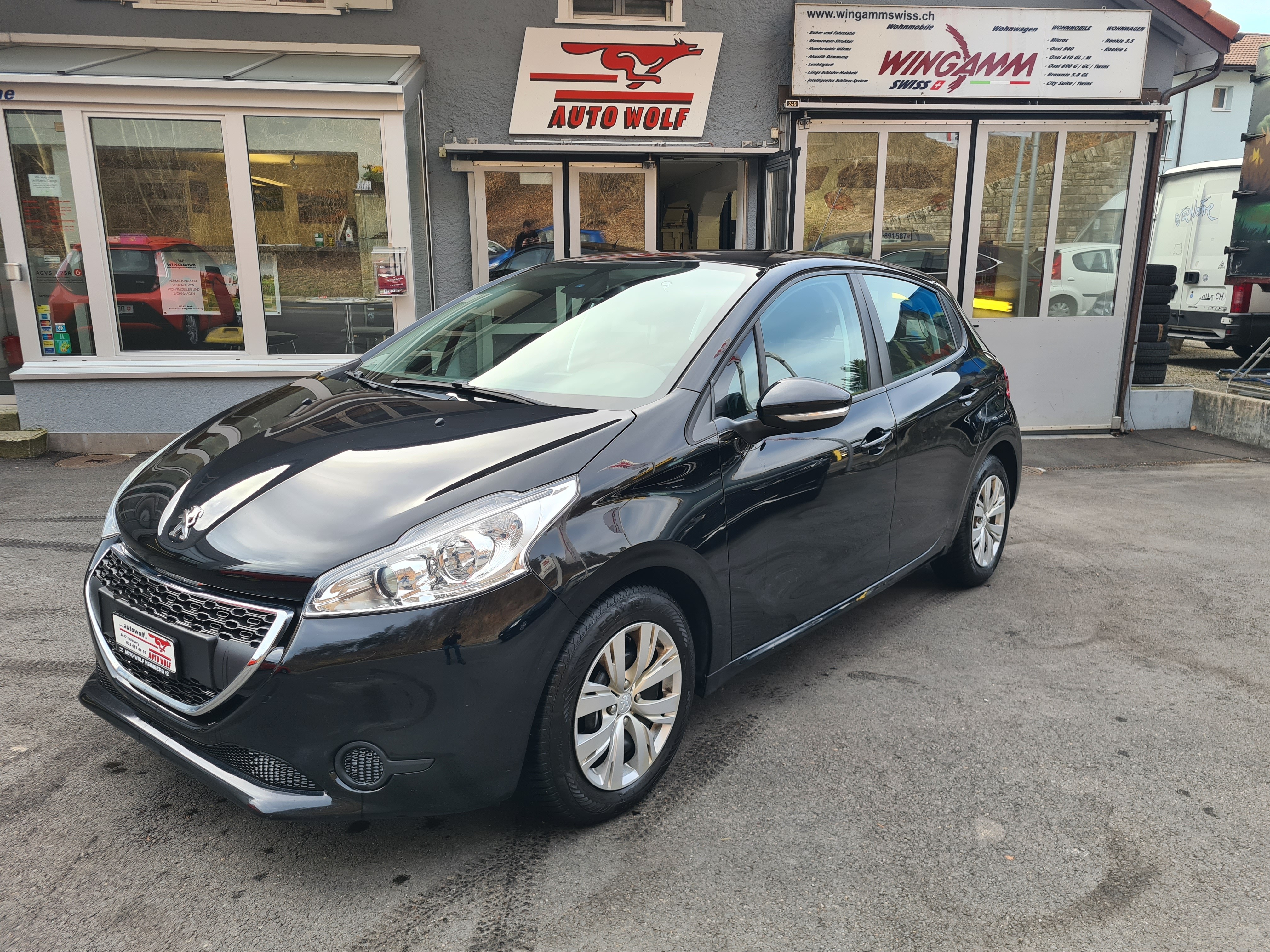 PEUGEOT 208 1.2 VTI Active