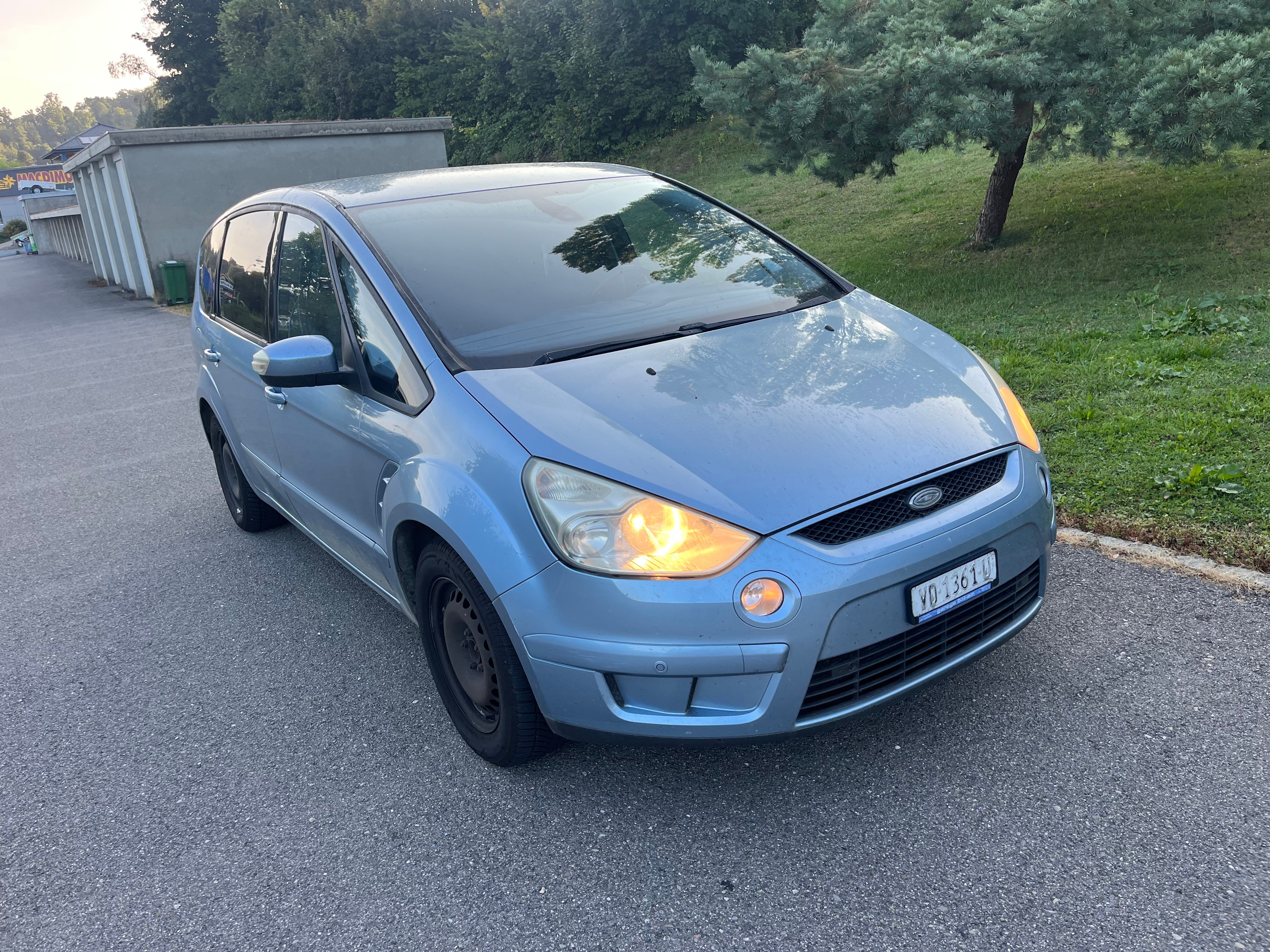 FORD S-Max 2.0 TDCi Ambiente Automatic