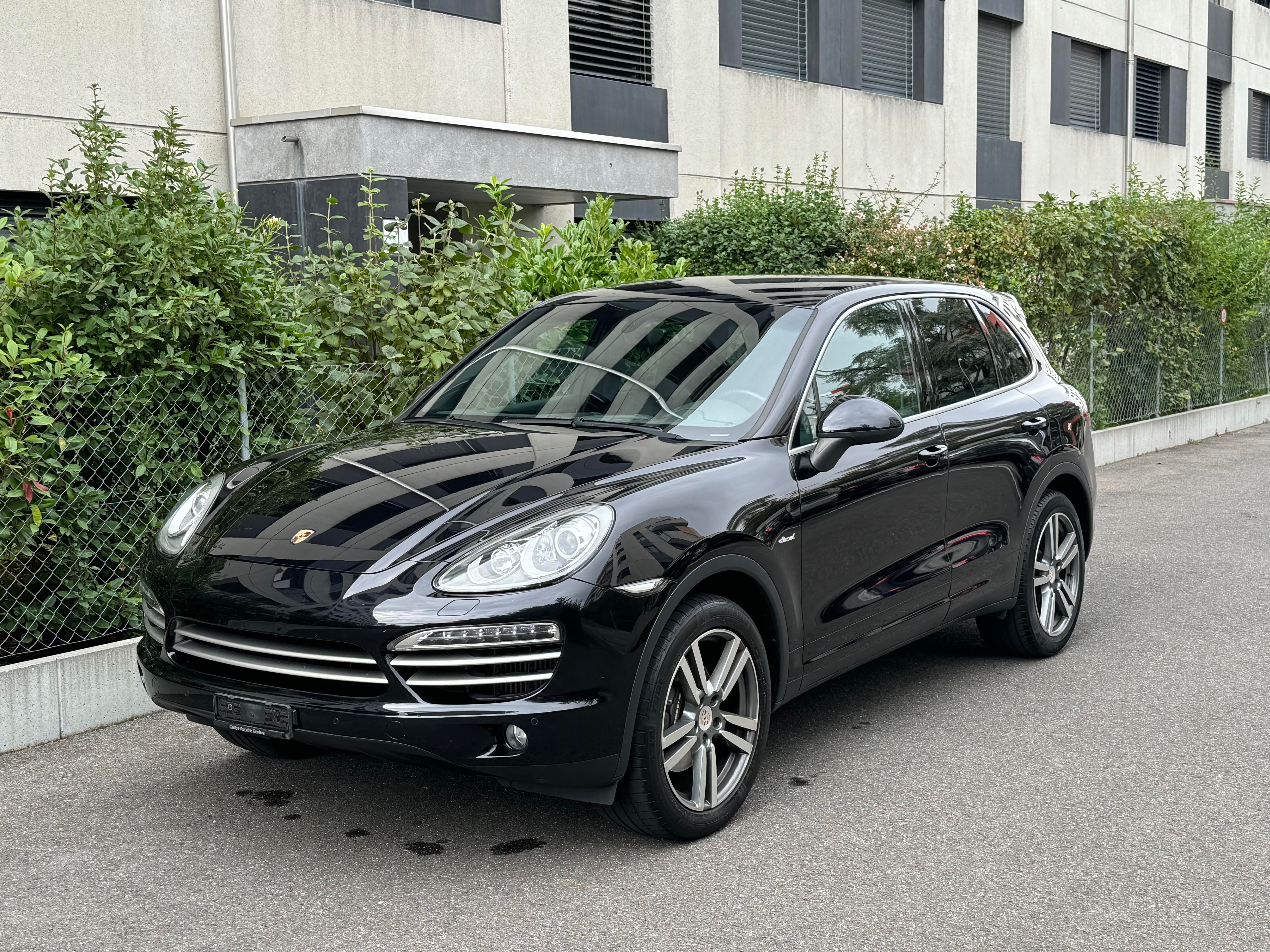 PORSCHE Cayenne Diesel Platinum Edition