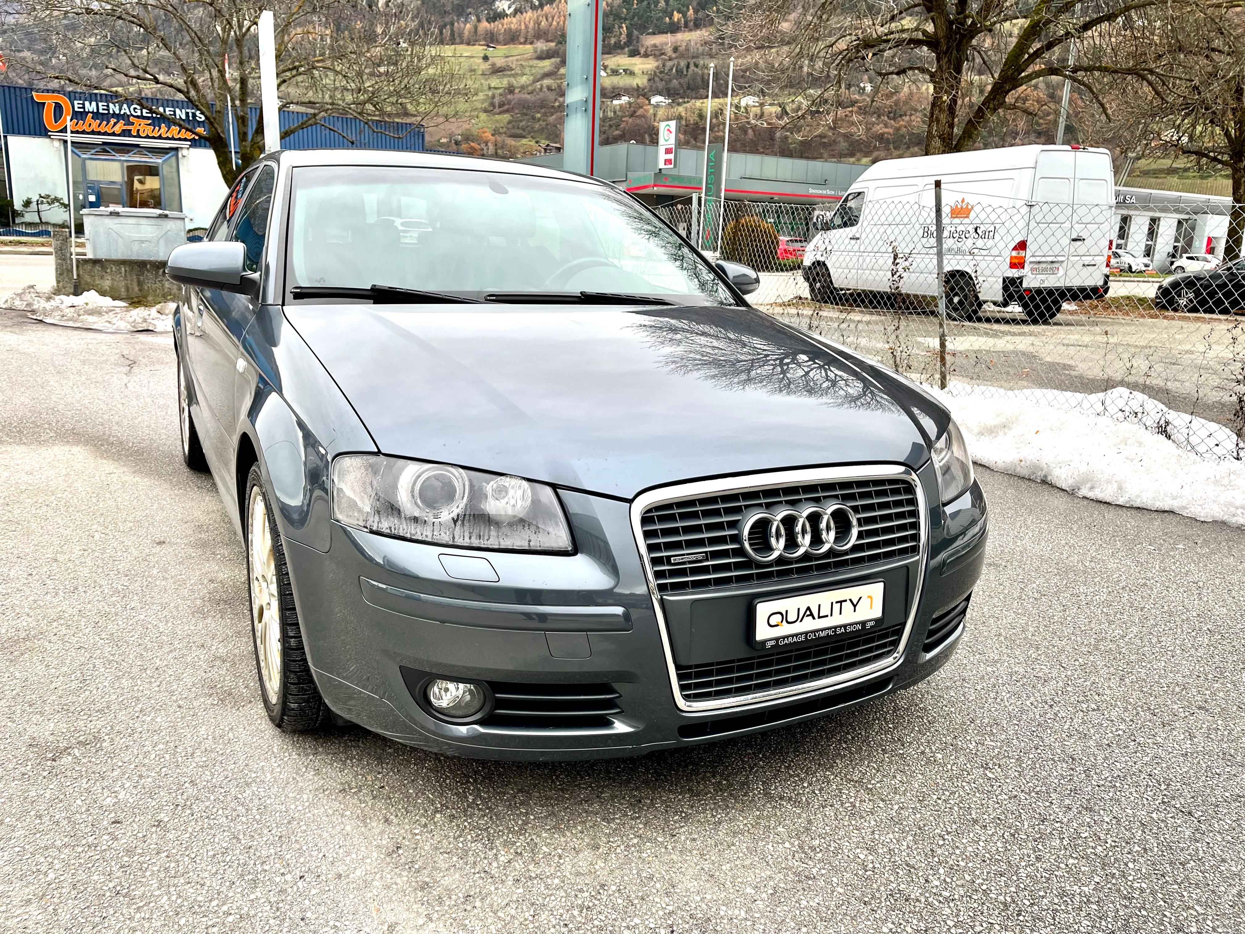 AUDI A3 2.0 Turbo FSI Ambition quattro