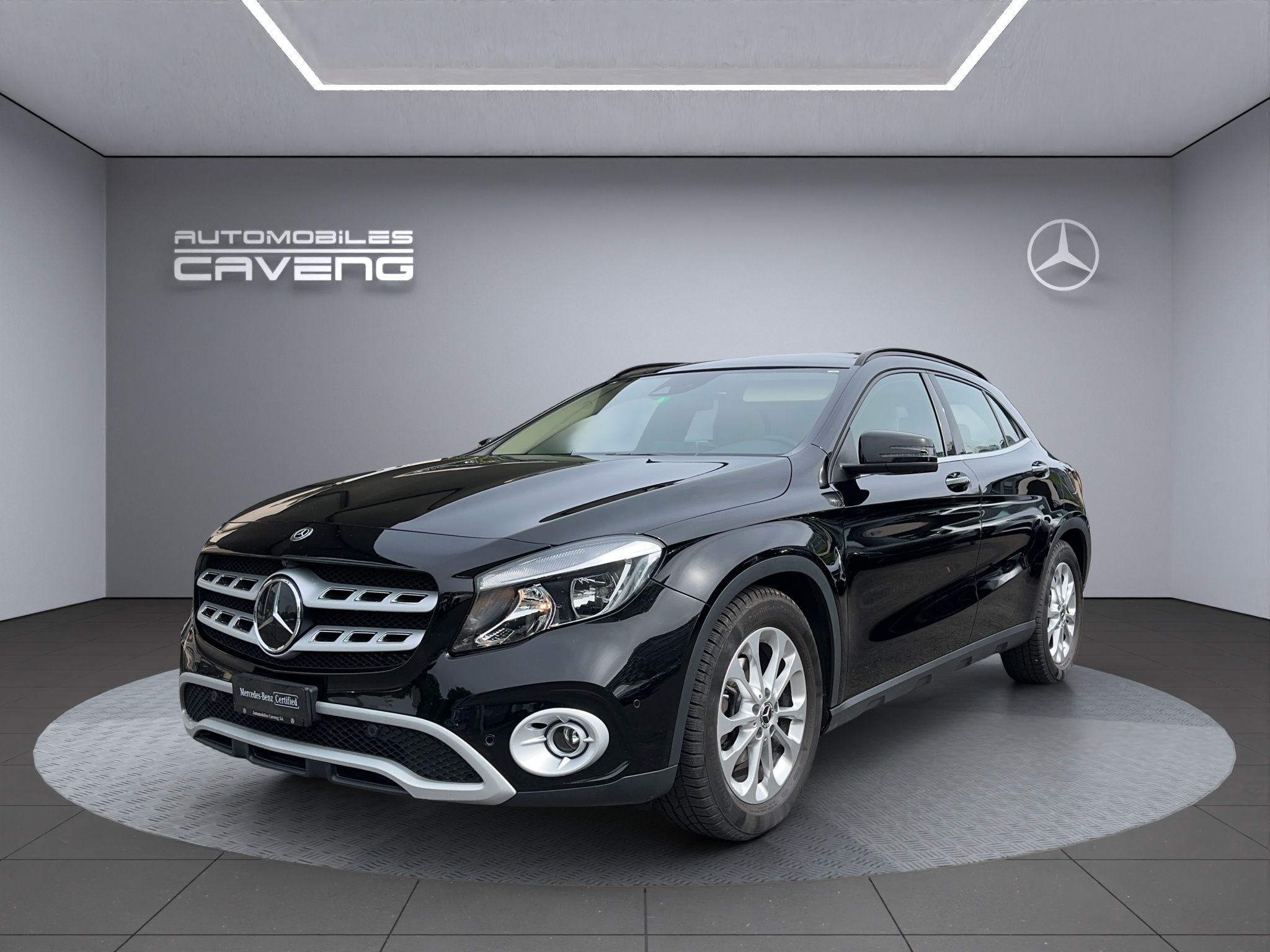 MERCEDES-BENZ GLA 200 d Swiss Star Edition Style 4Matic 7G-DCT