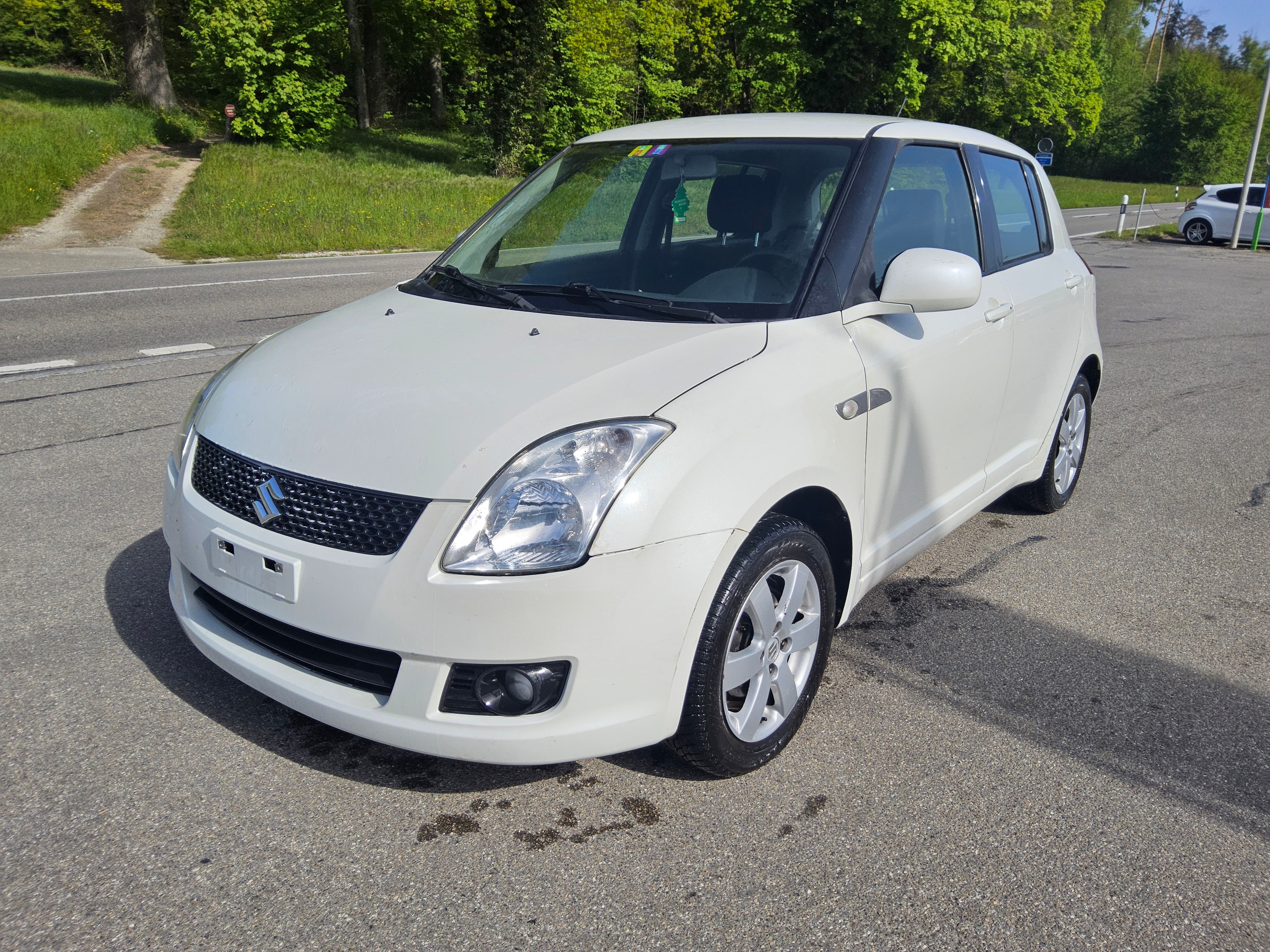 SUZUKI Swift 1.3i 16V GL Top 4x4