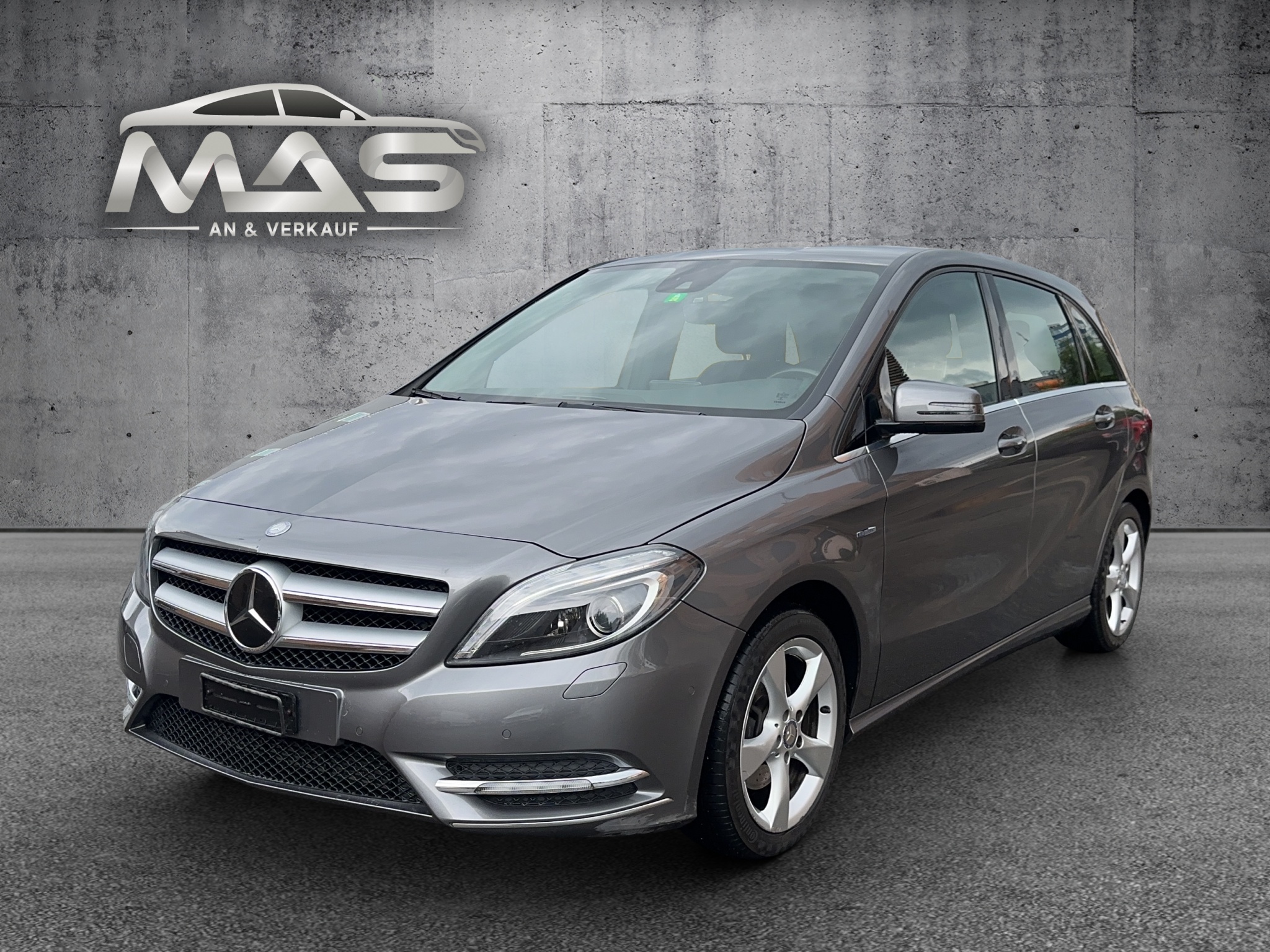 MERCEDES-BENZ B 200 7G-DCT