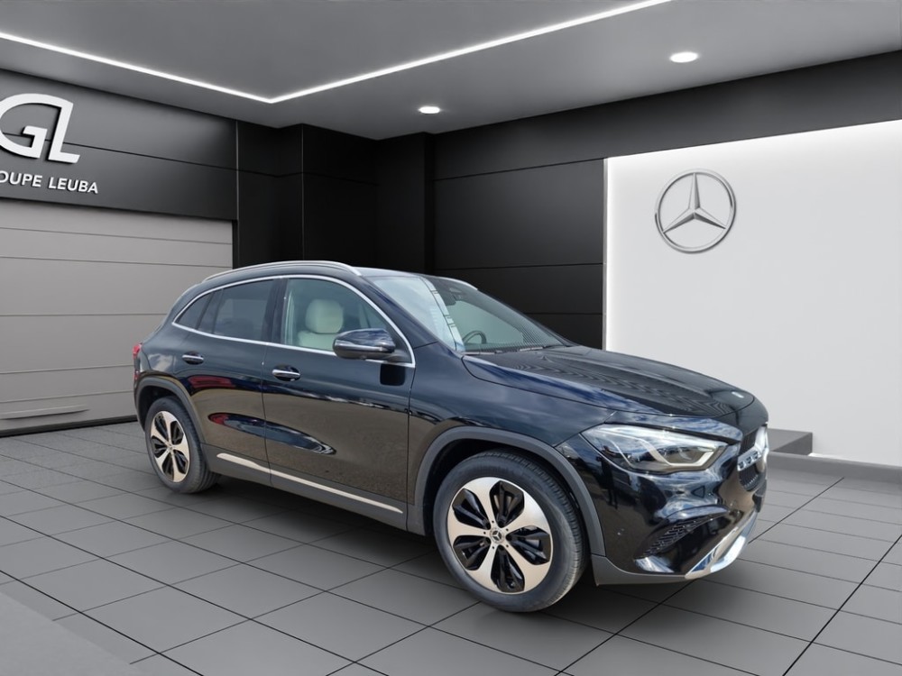 MERCEDES-BENZ GLA 220 4Matic 8G-DCT