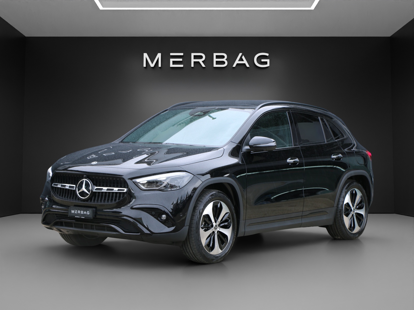 MERCEDES-BENZ GLA 220d 4M Swiss Star