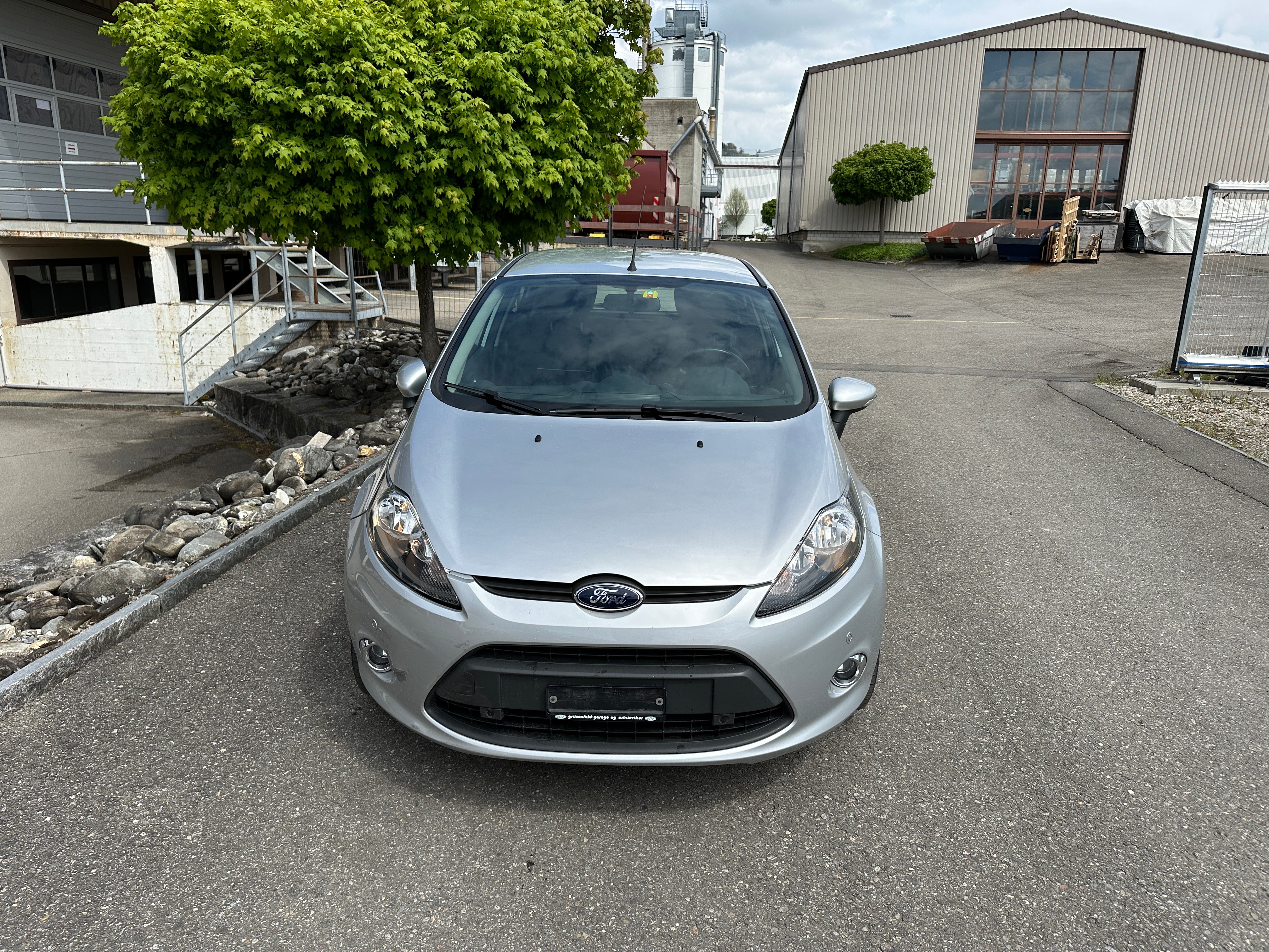 FORD Fiesta 1.4 16V Titanium Automatic