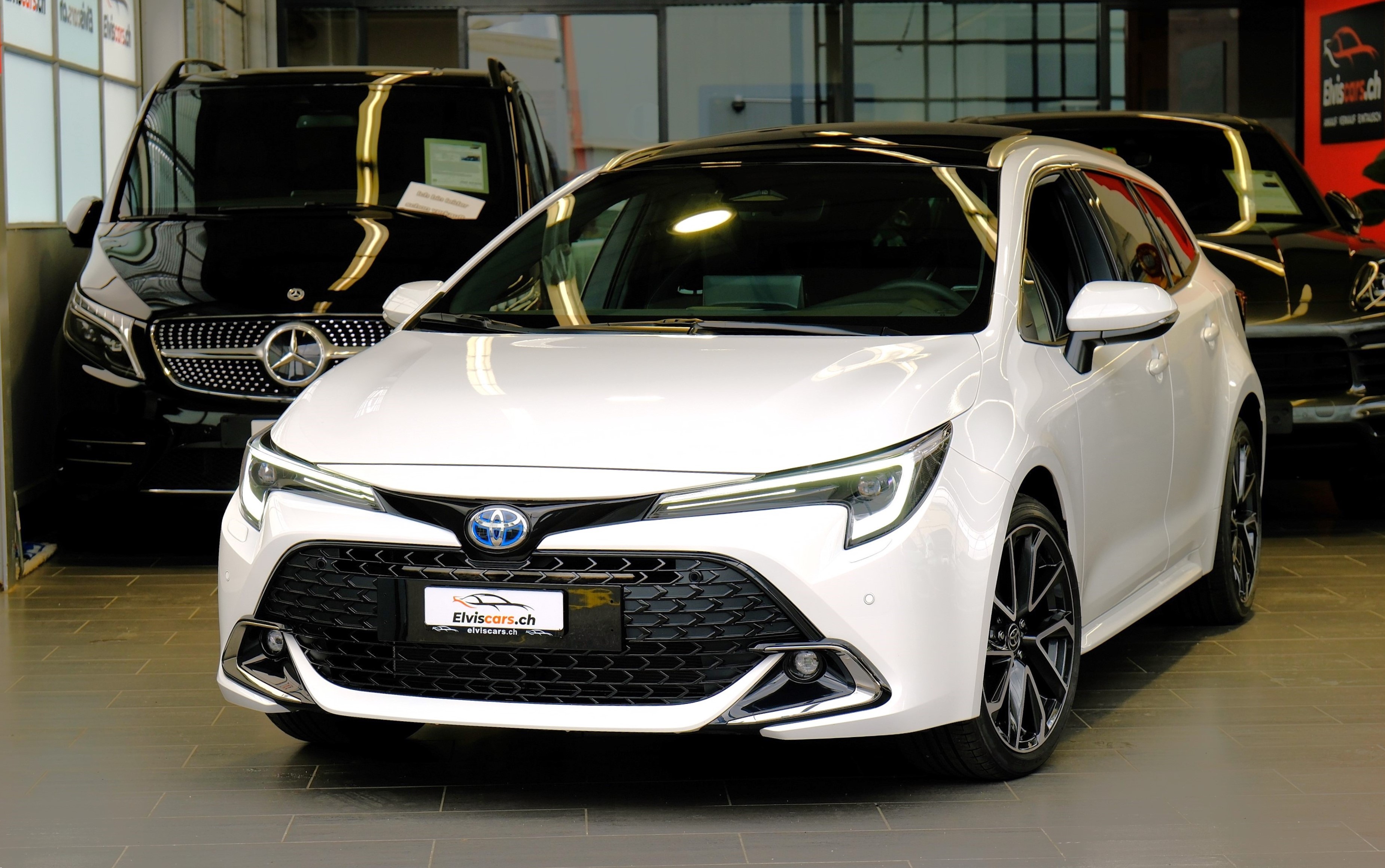 TOYOTA Corolla Touring Sports 1.8 HSD Premium e-CVT