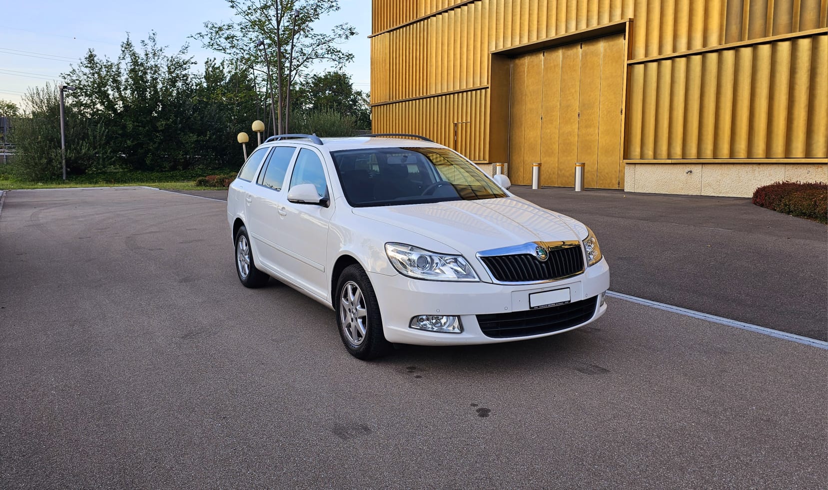 SKODA Octavia Combi 1.8 TSI Ambiente