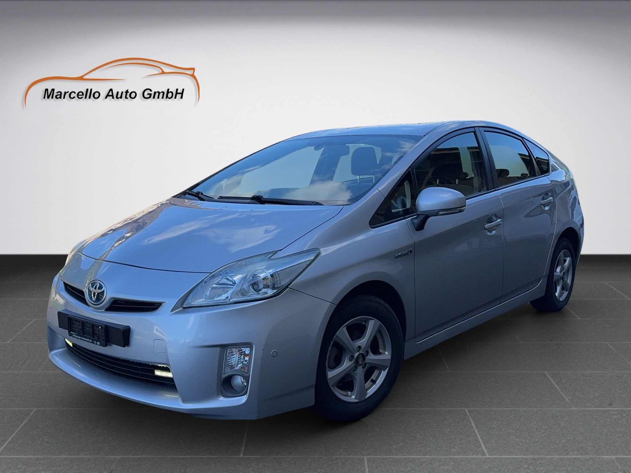 TOYOTA Prius 1.8 16V HSD Sol