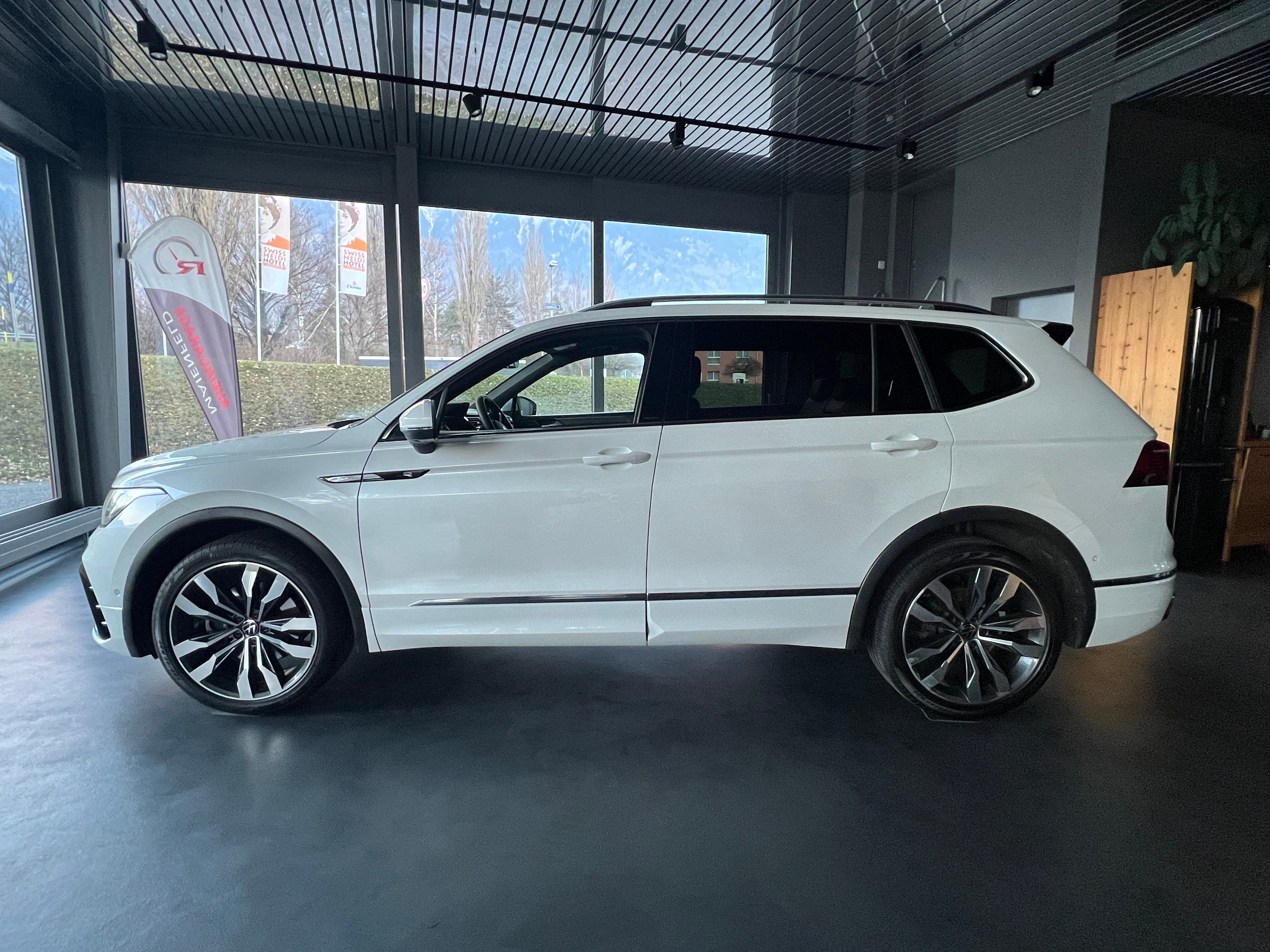 VW Tiguan Allspace 2.0TSI R-Line 4Motion DSG