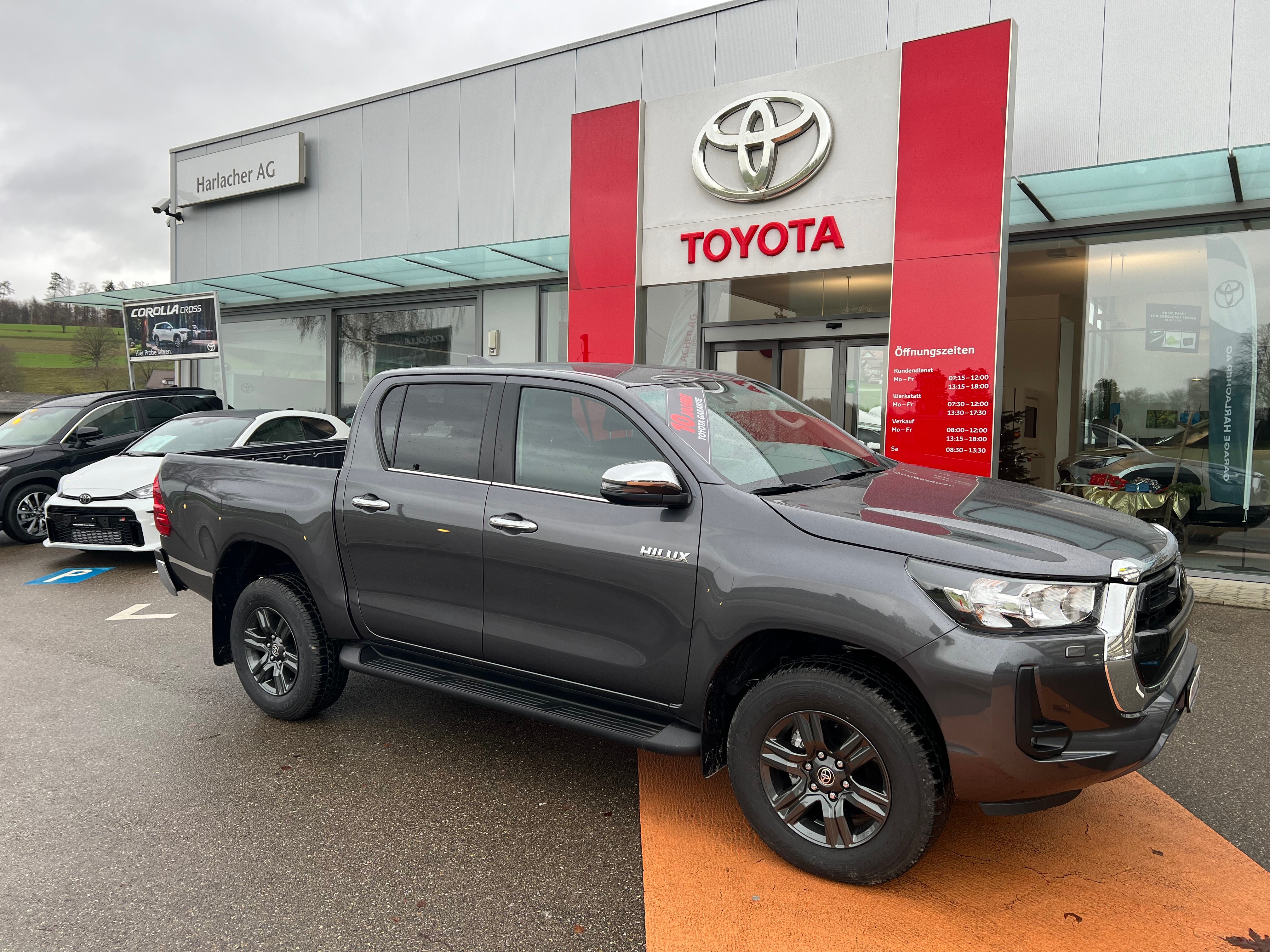 TOYOTA Hilux 2.8D-4D Style Double Cab 4x4 A