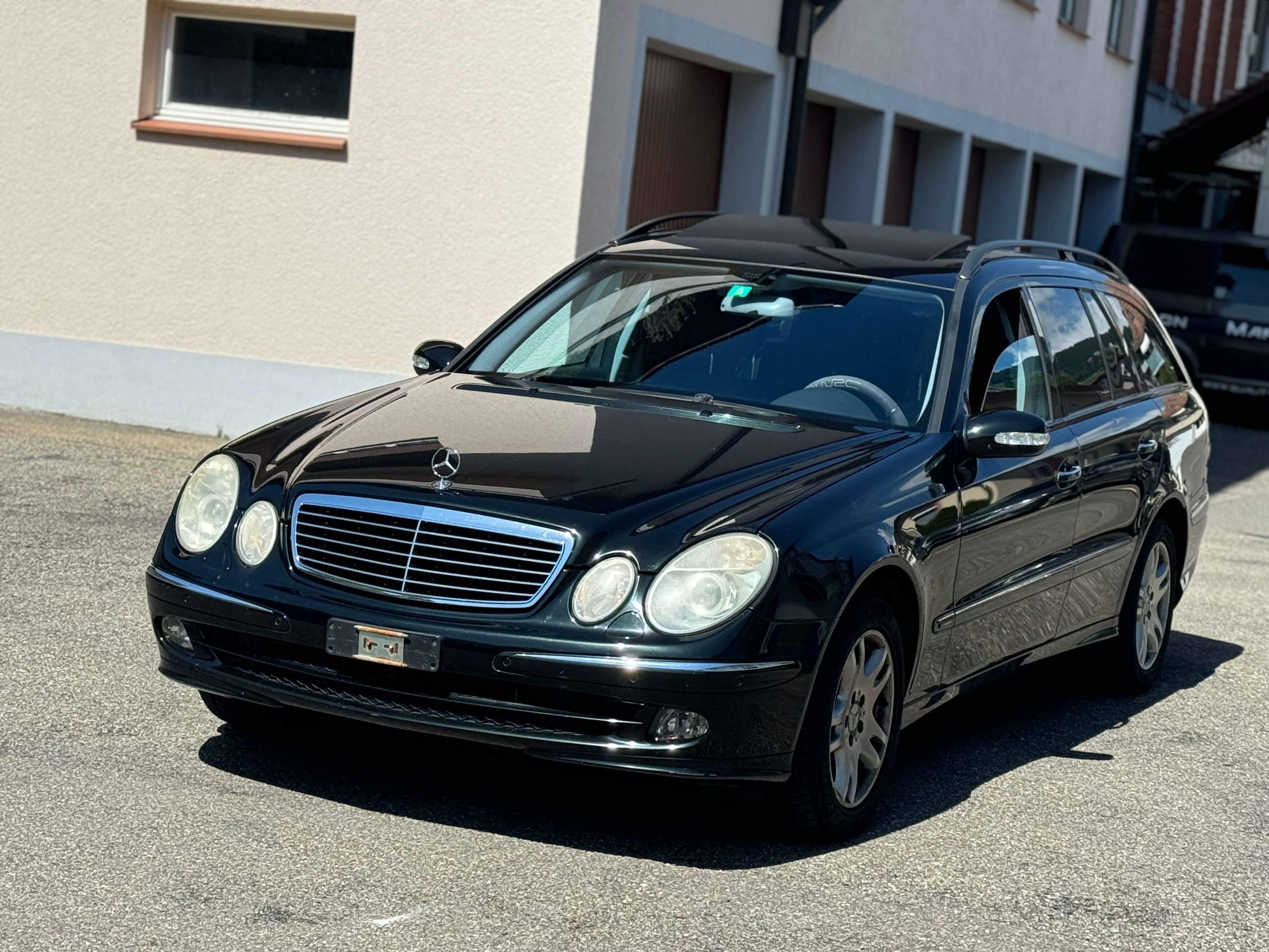 MERCEDES-BENZ E 320 Avantgarde 4Matic Automatic